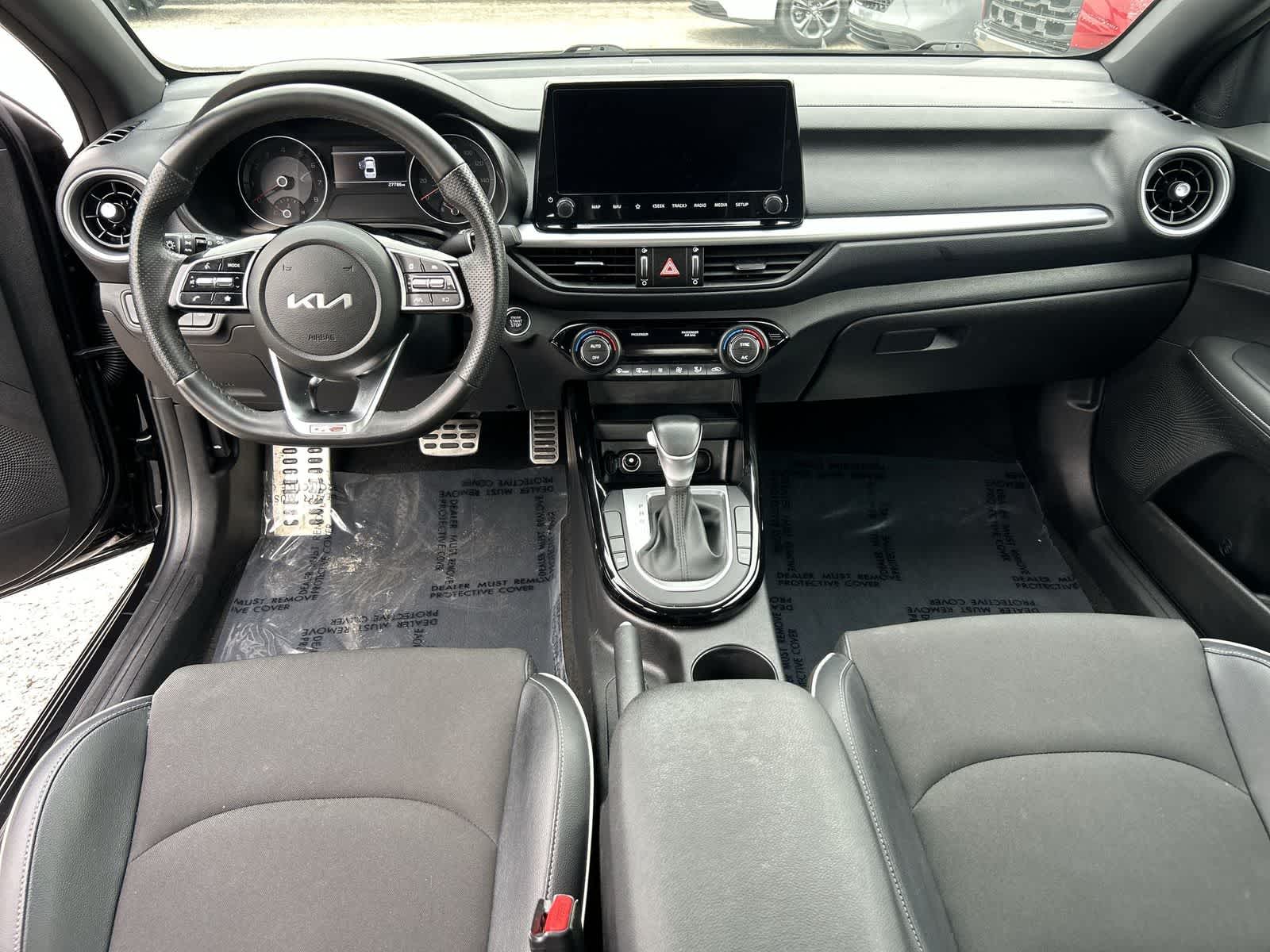 Thumbnail: 2023 Kia Forte - 17