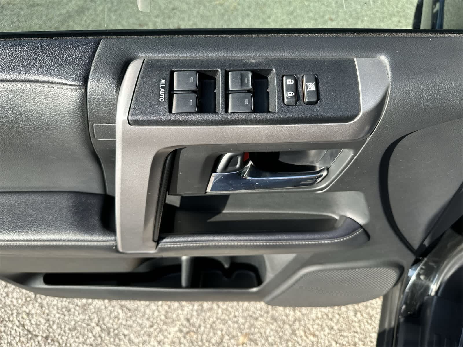 Thumbnail: 2022 Toyota 4Runner - 7