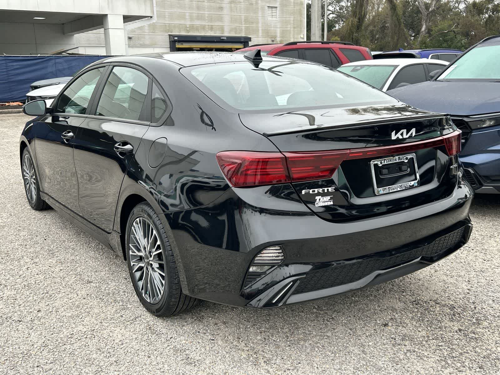 Thumbnail: 2023 Kia Forte - 8