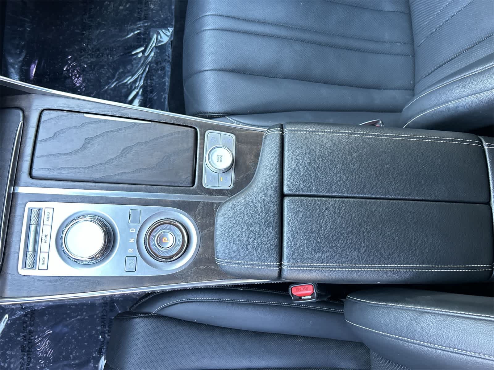 Thumbnail: 2024 Genesis GV80 - 16