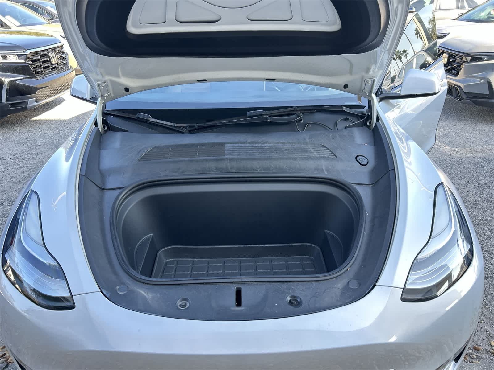 Thumbnail: 2021 Tesla Model Y - 9