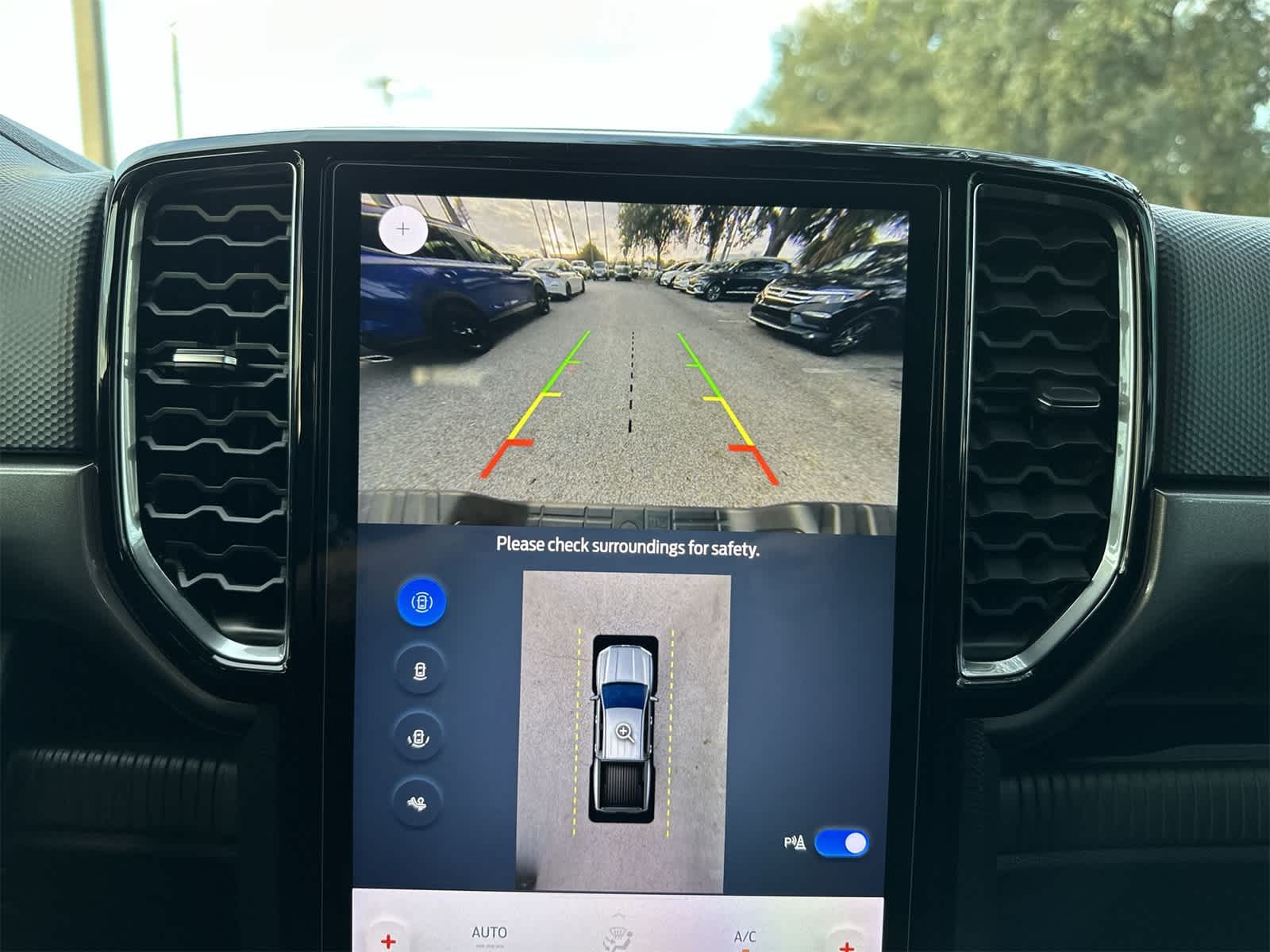 Thumbnail: 2024 Ford Ranger - 17