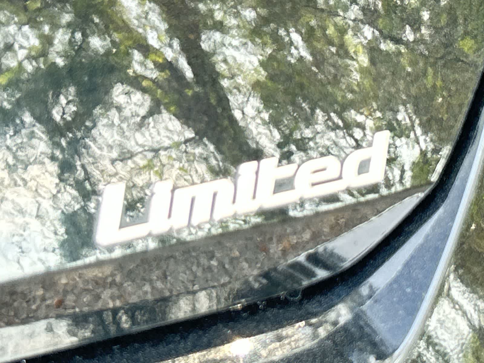 Thumbnail: 2024 Hyundai Elantra - 8