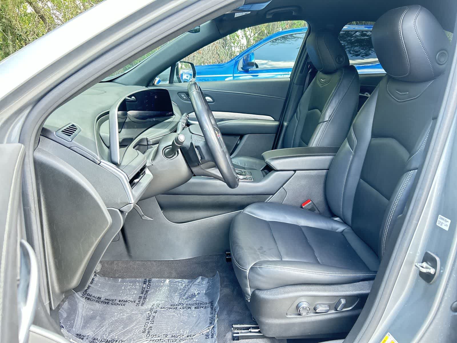 Thumbnail: 2024 Cadillac XT4 - 11