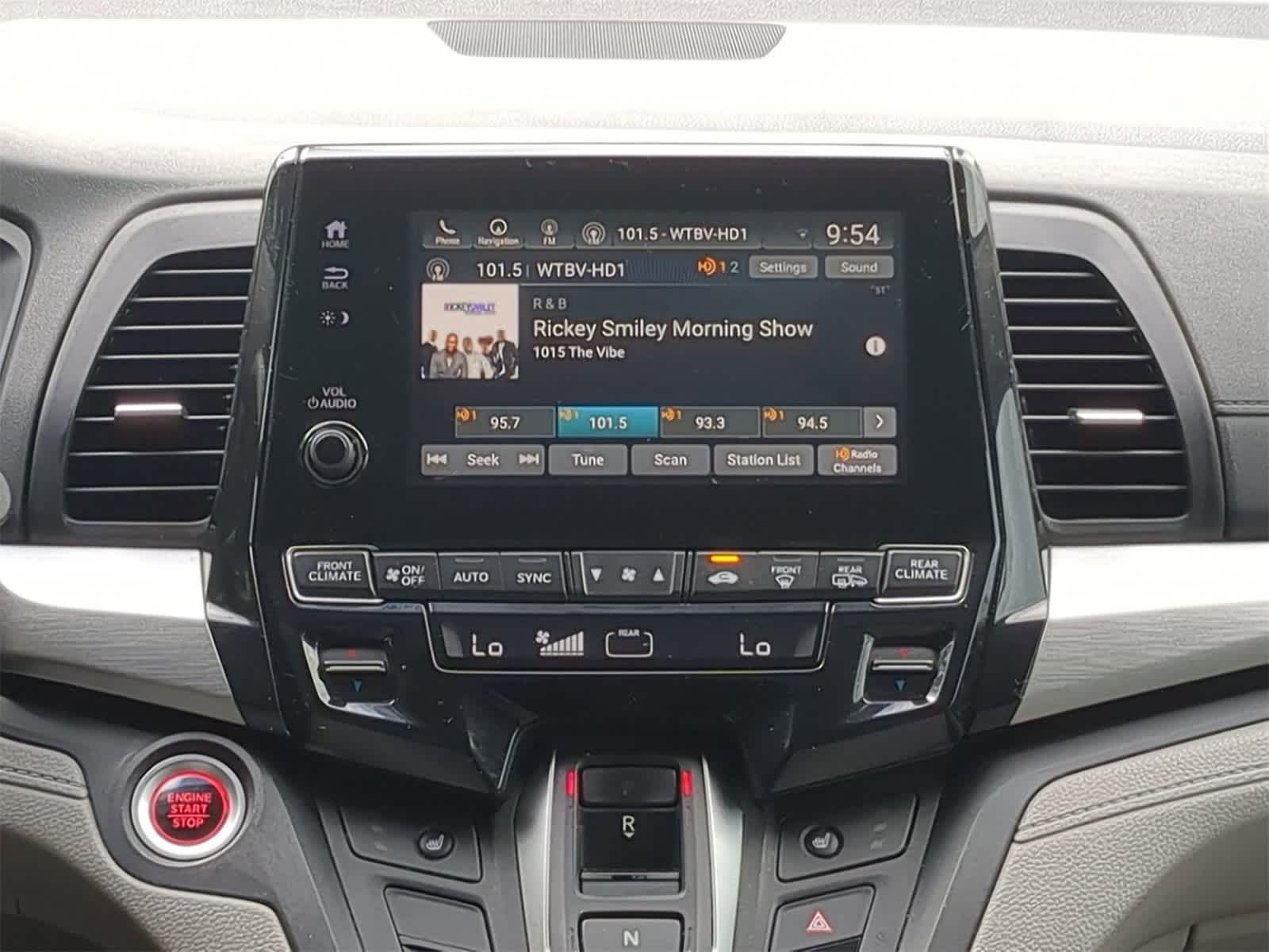 Thumbnail: 2019 Honda Odyssey - 18