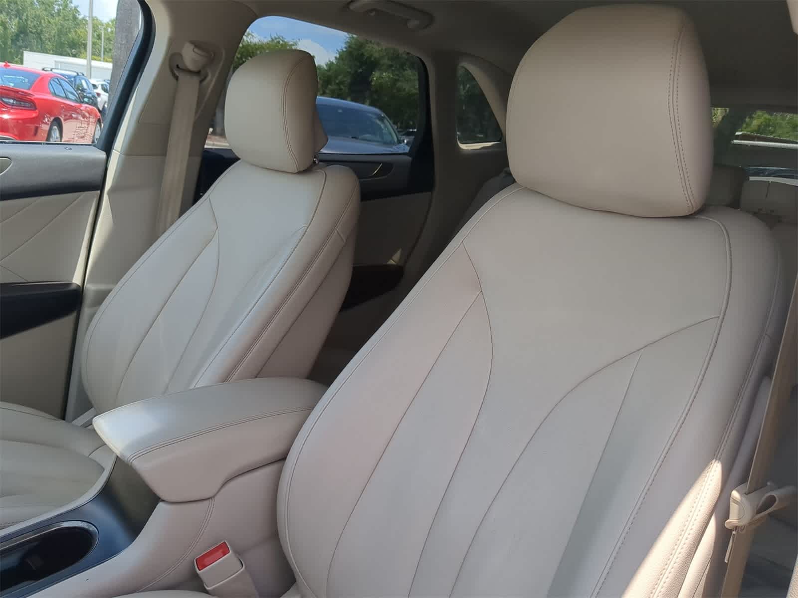 Thumbnail: 2019 Lincoln MKC - 8