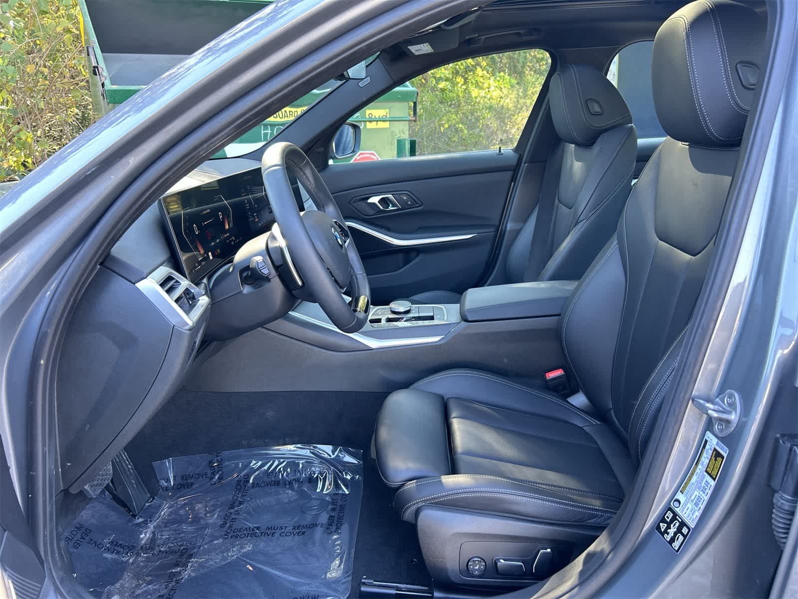 Thumbnail: 2025 BMW 3 Series - 11