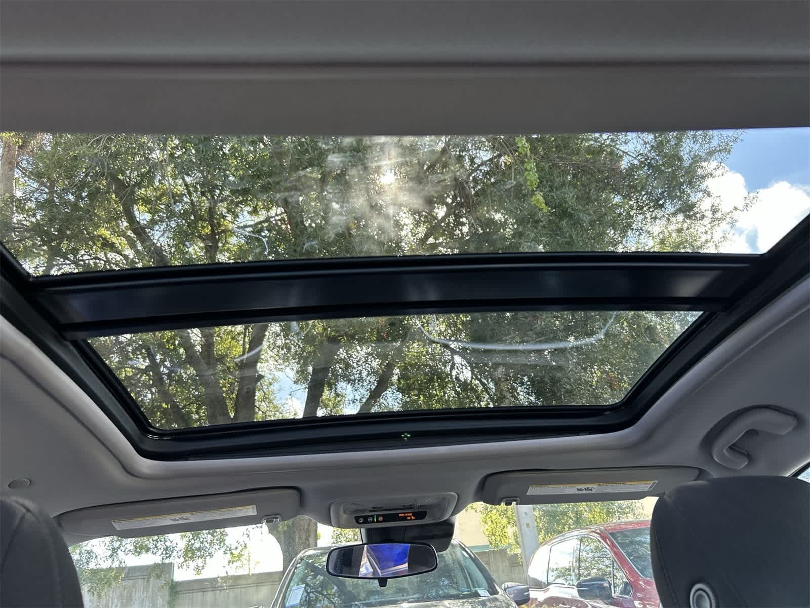 Thumbnail: 2023 Chevrolet Malibu - 23