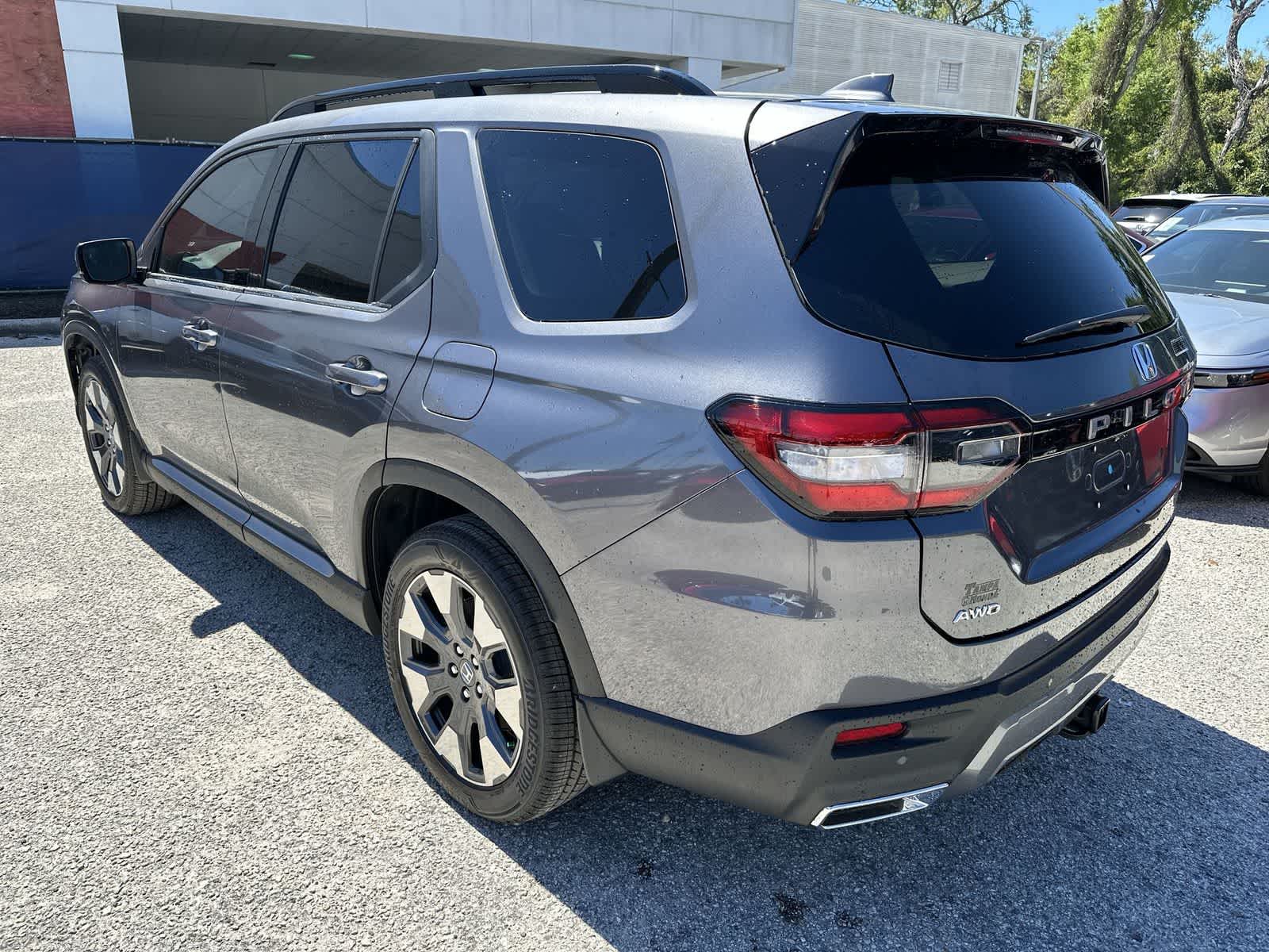 Thumbnail: 2026 Honda Pilot - 6