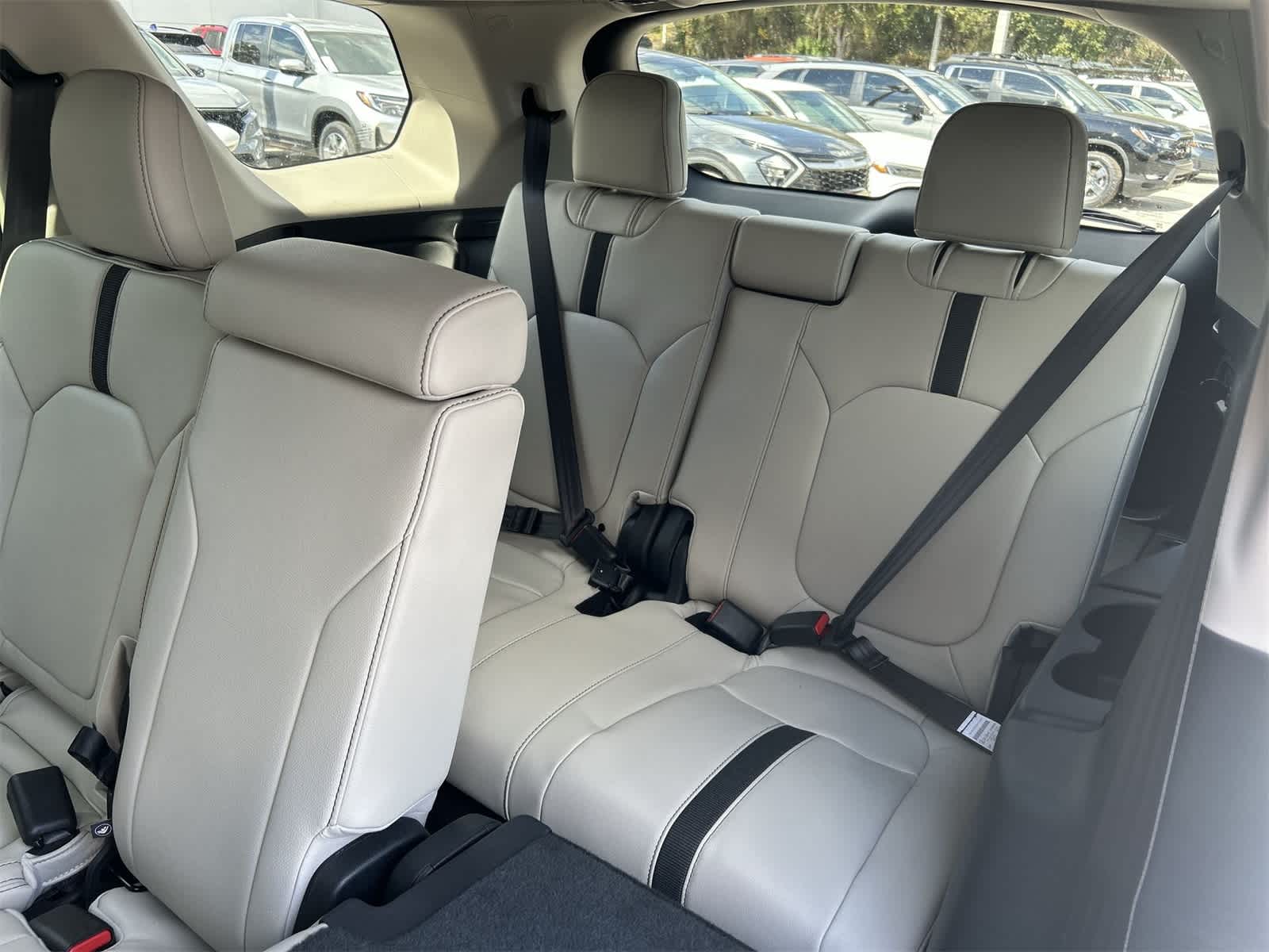 Thumbnail: 2026 Honda Pilot - 23