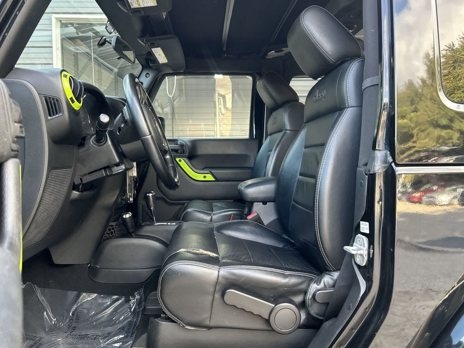 Thumbnail: 2012 Jeep Wrangler - 11