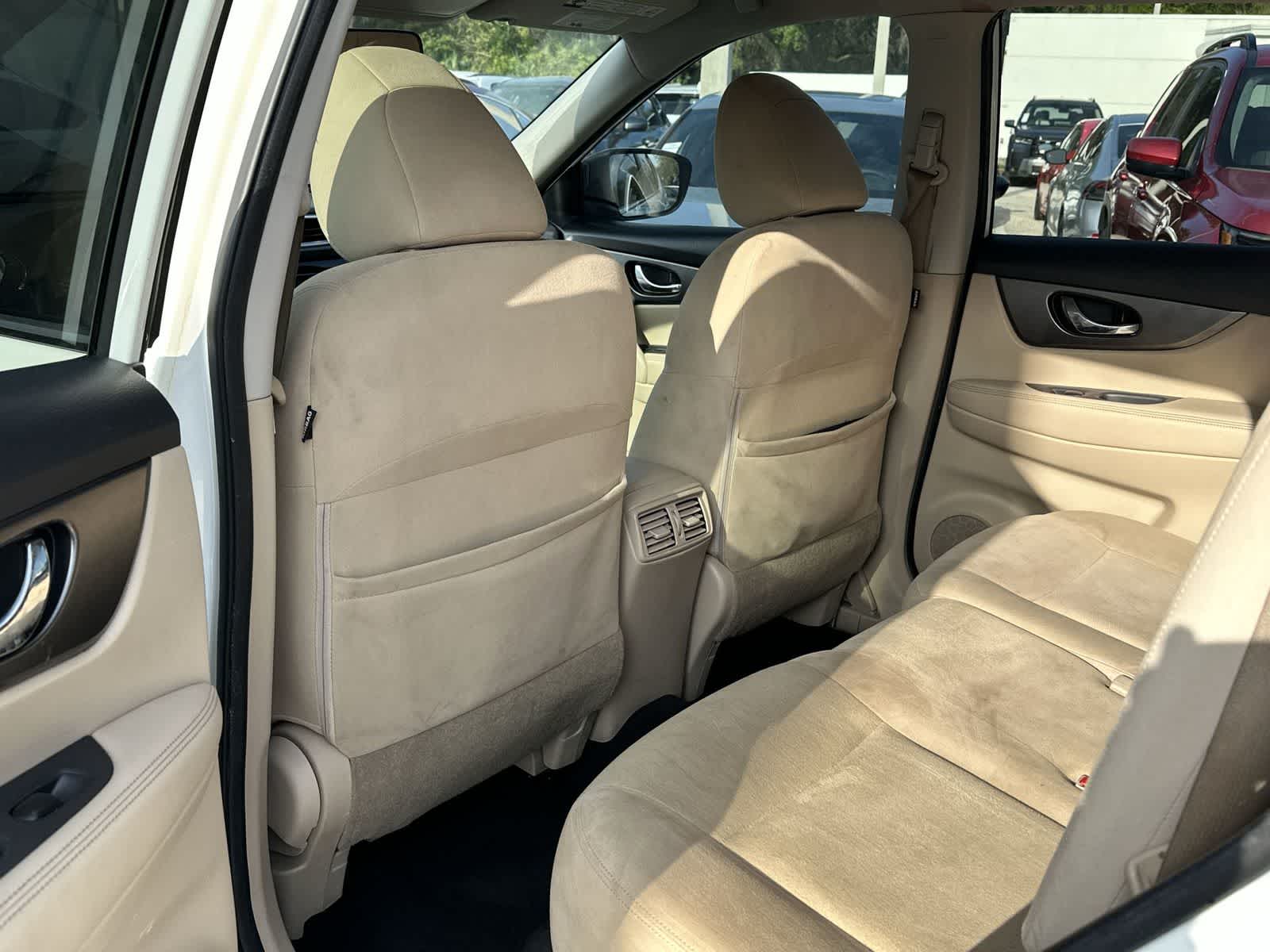 Thumbnail: 2016 Nissan Rogue - 12