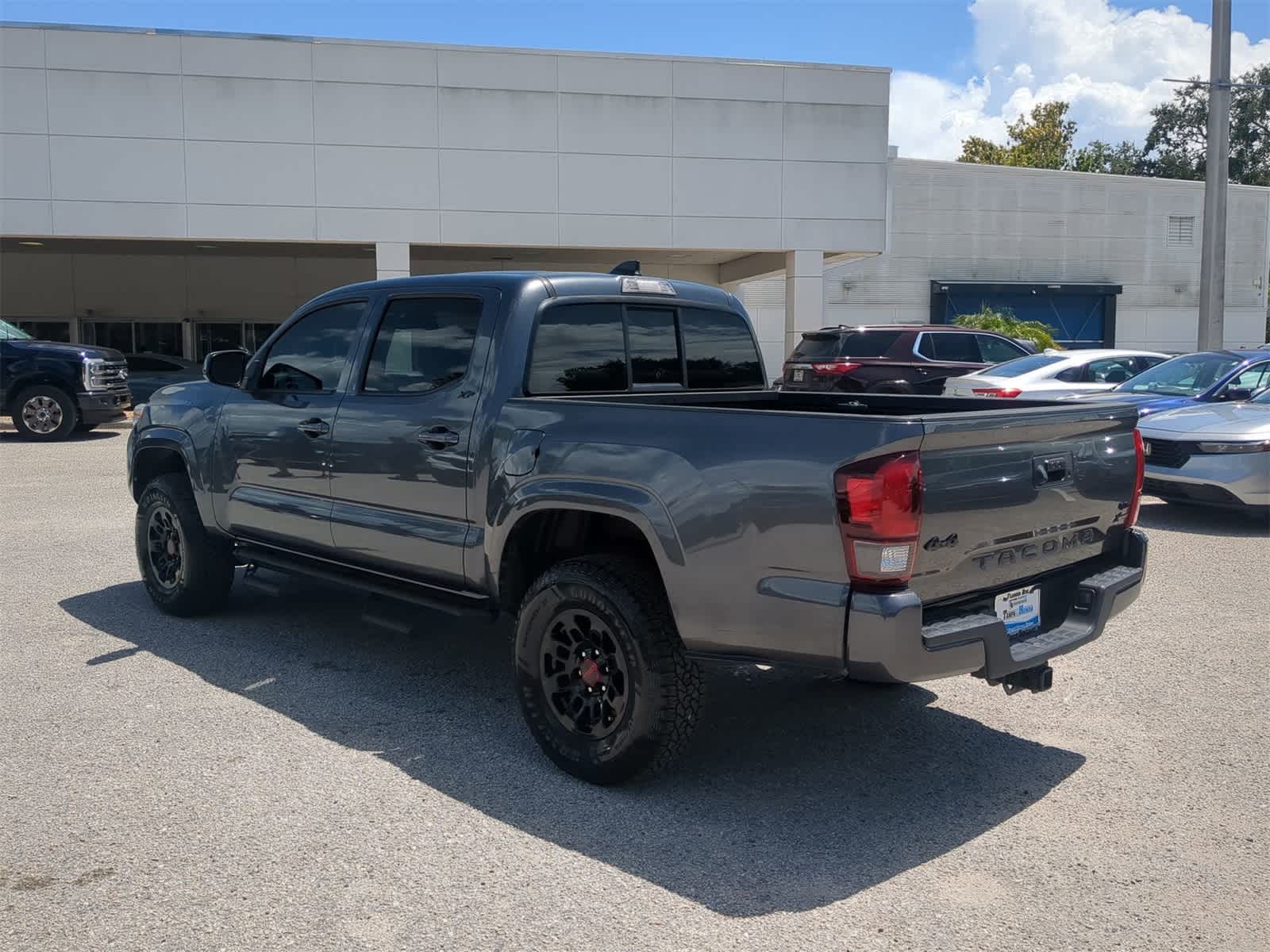 Thumbnail: 2022 Toyota Tacoma - 4