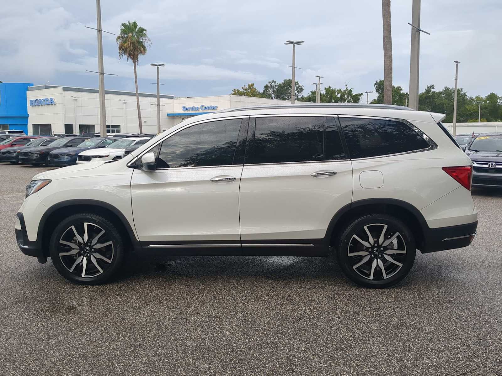 Thumbnail: 2019 Honda Pilot - 3