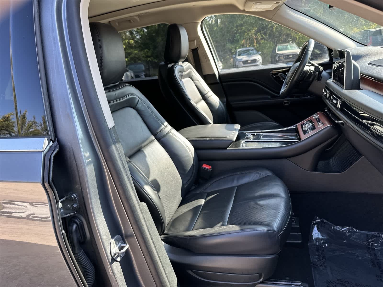 Thumbnail: 2024 Lincoln Aviator - 14