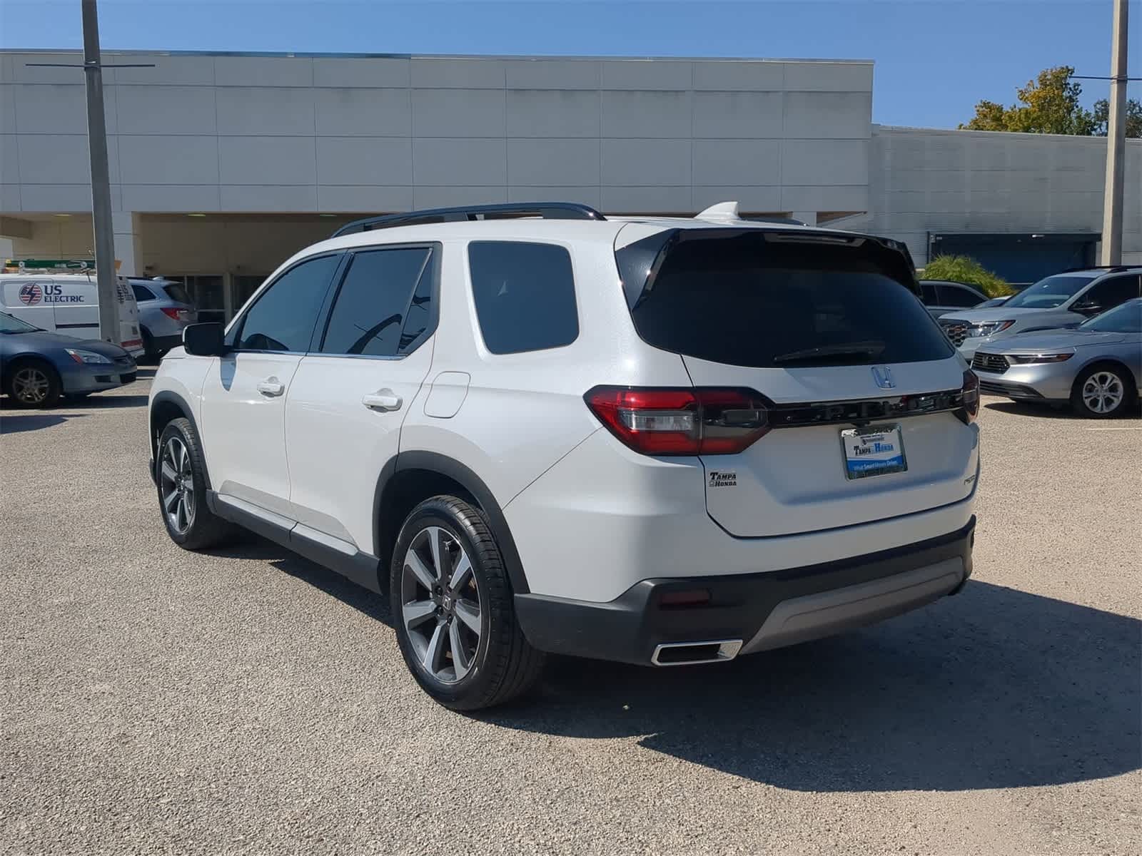 Thumbnail: 2024 Honda Pilot - 4
