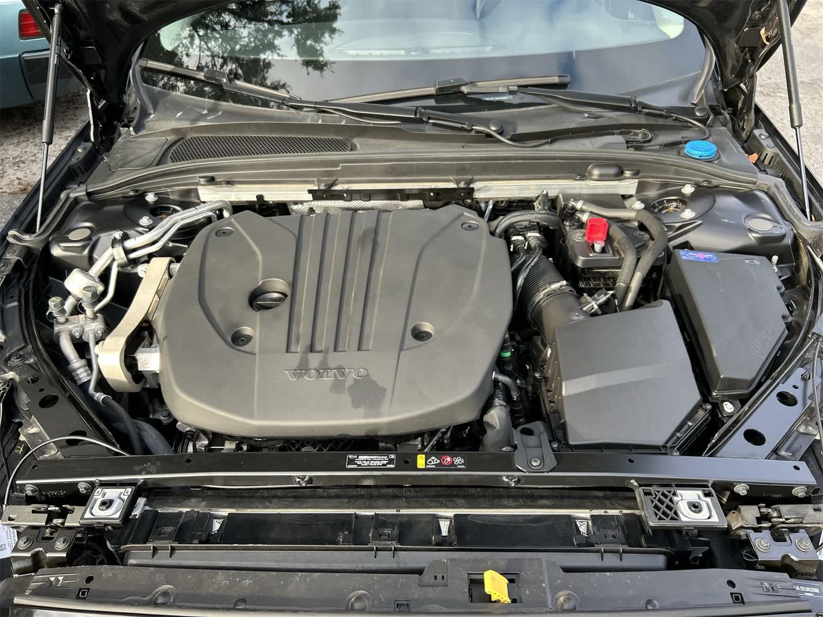 Thumbnail: 2024 Volvo S60 - 9