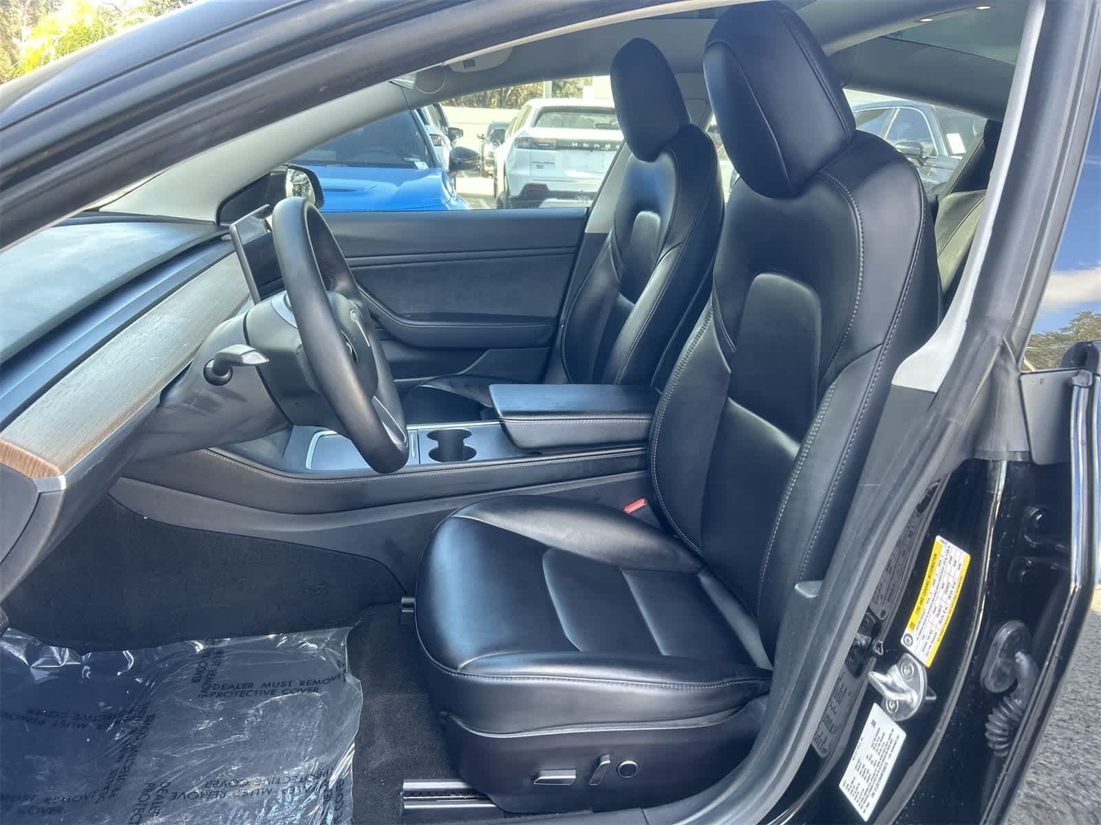 Thumbnail: 2021 Tesla Model 3 - 11