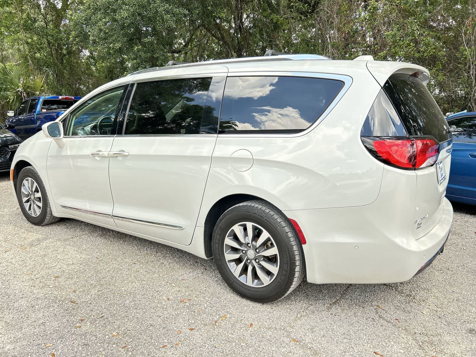 Thumbnail: 2020 Chrysler Pacifica - 6