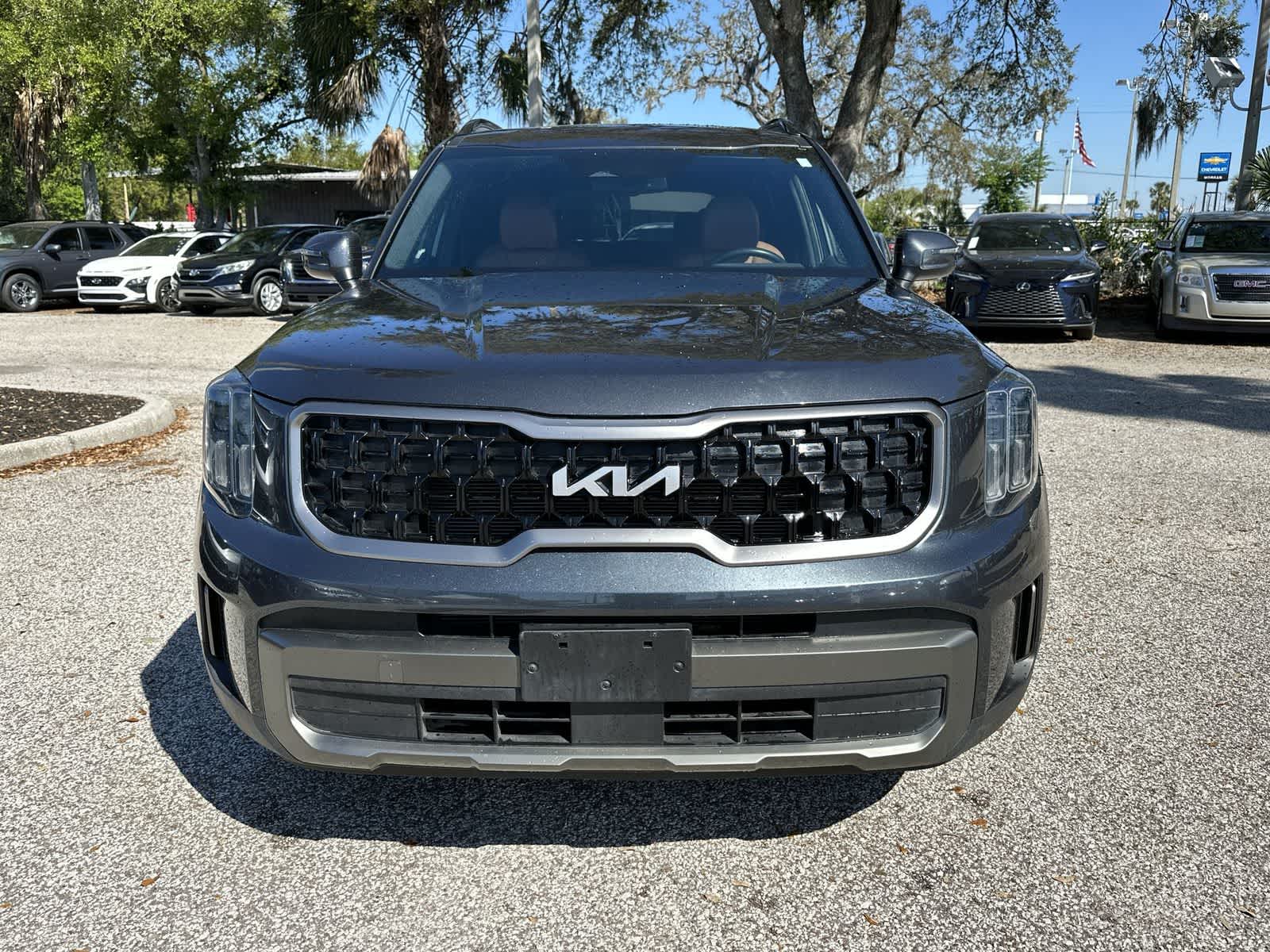 Thumbnail: 2023 Kia Telluride - 3