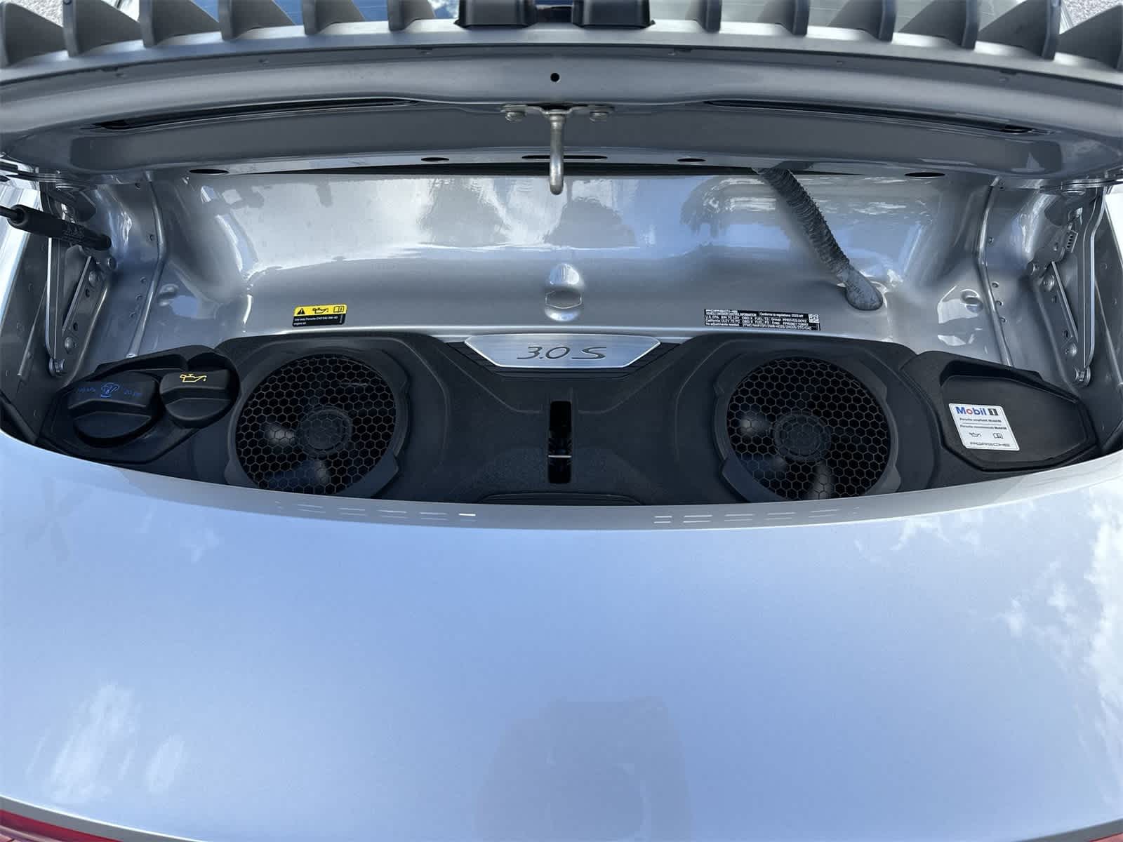 Thumbnail: 2023 Porsche 911 - 10