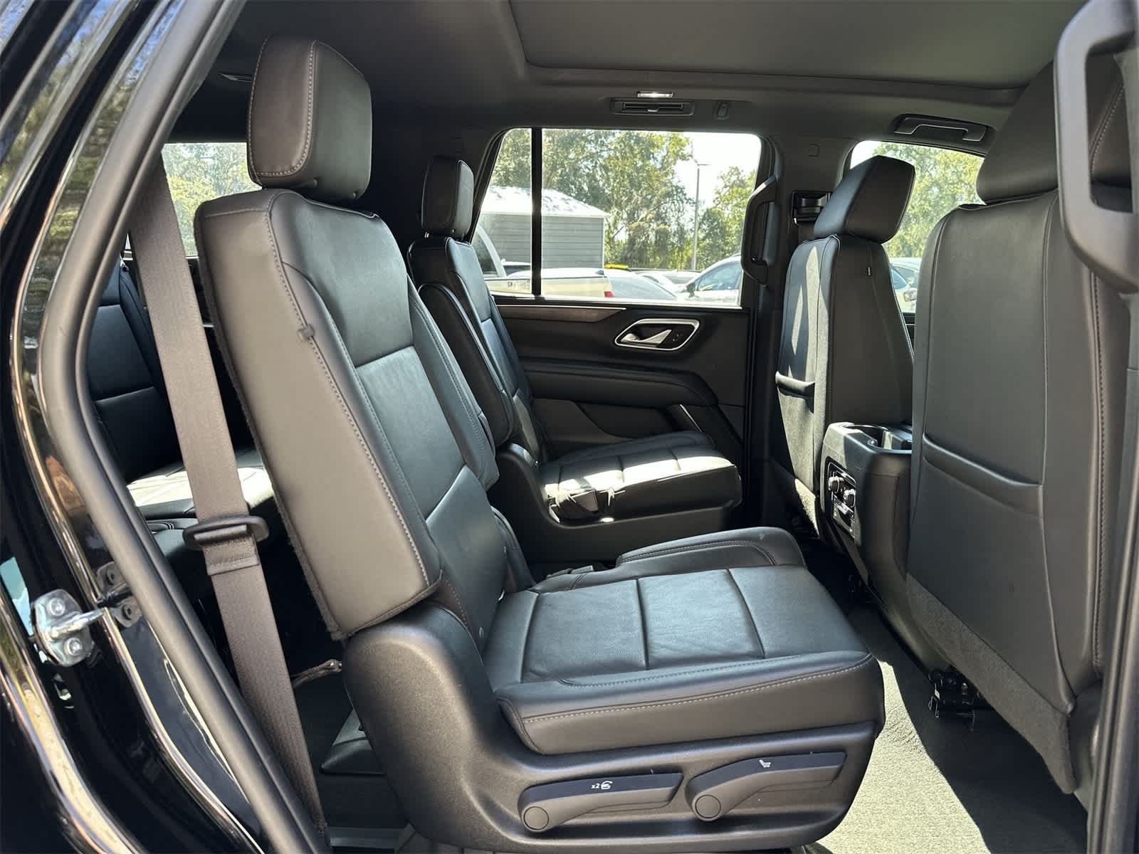 Thumbnail: 2022 Chevrolet Tahoe - 12