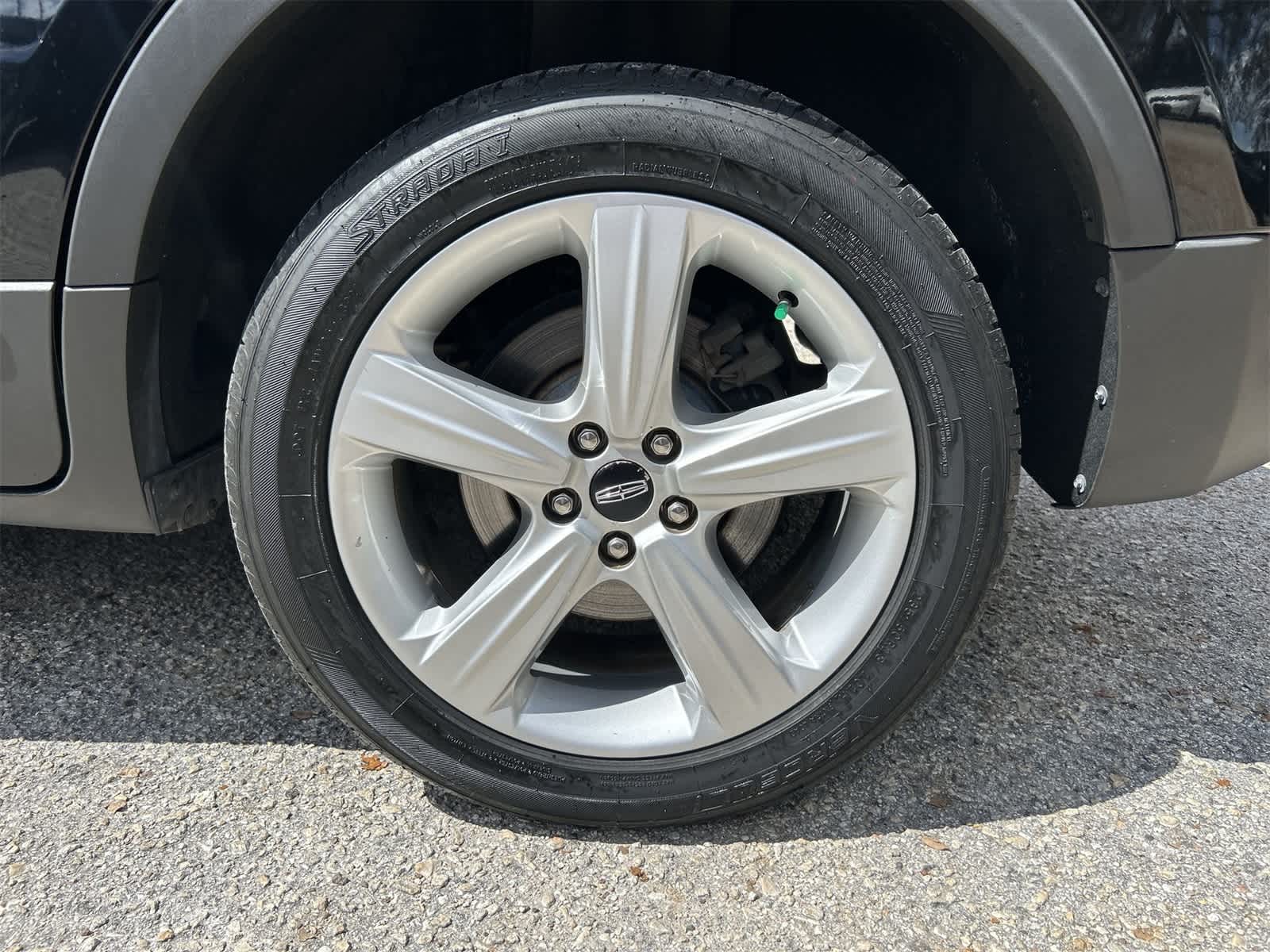 Thumbnail: 2017 Lincoln MKC - 7