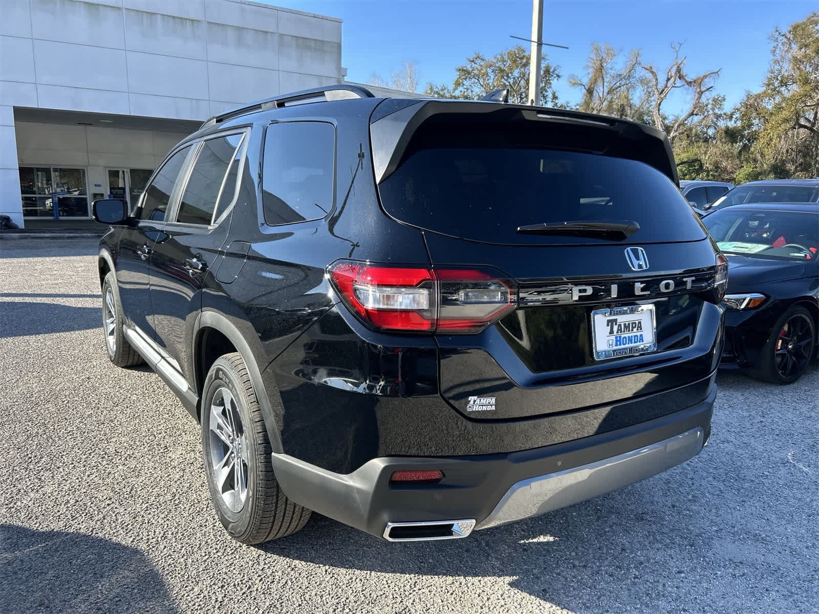 Thumbnail: 2026 Honda Pilot - 4