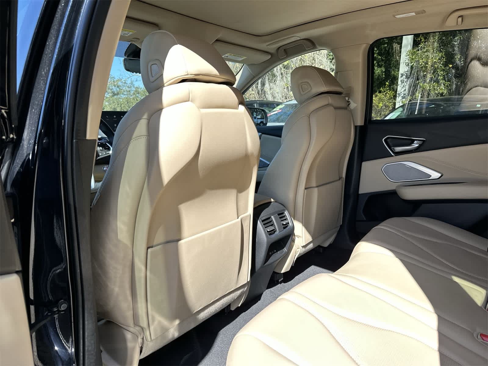 Thumbnail: 2023 Acura RDX - 11