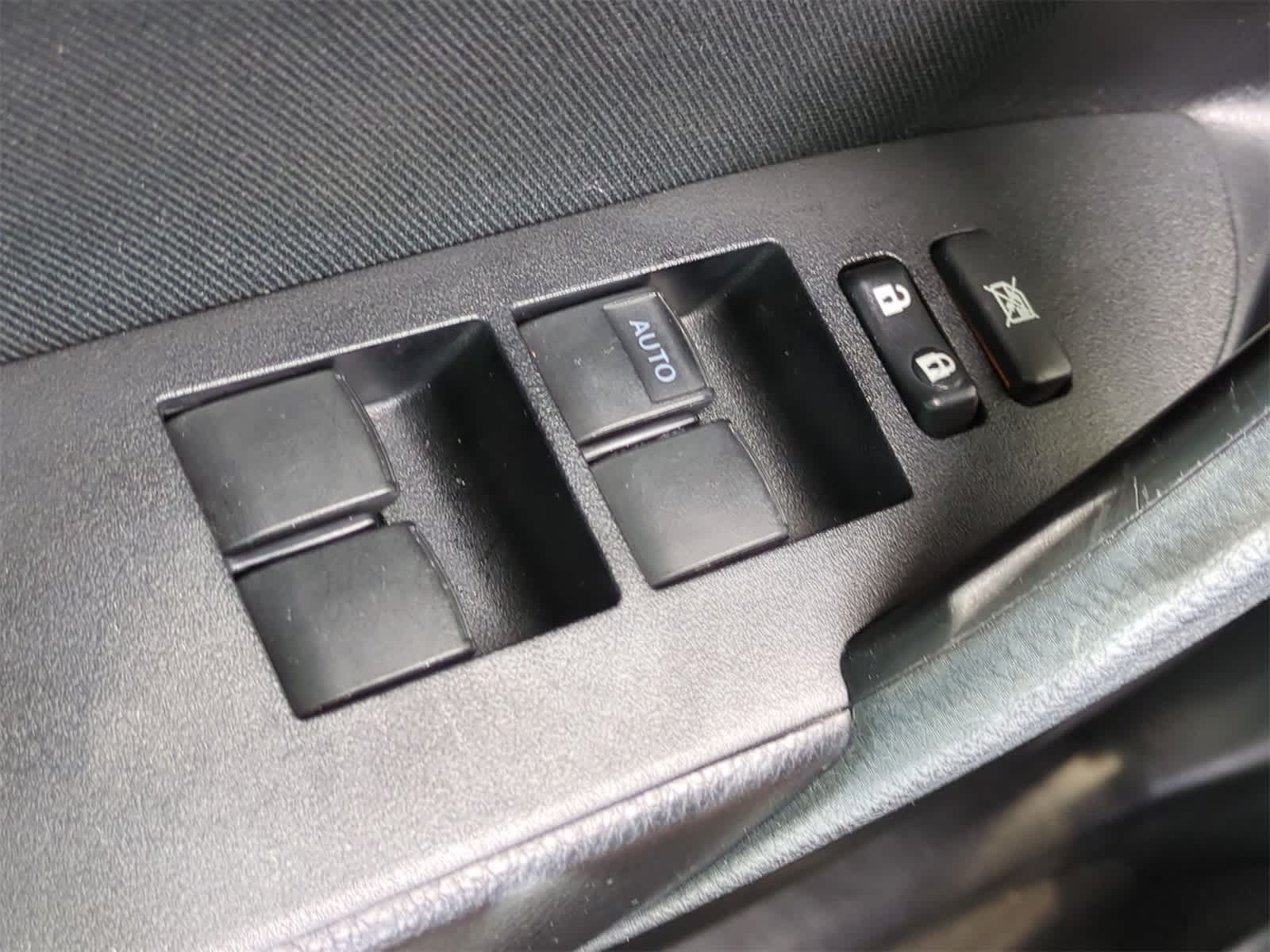 Thumbnail: 2014 Toyota Corolla - 21
