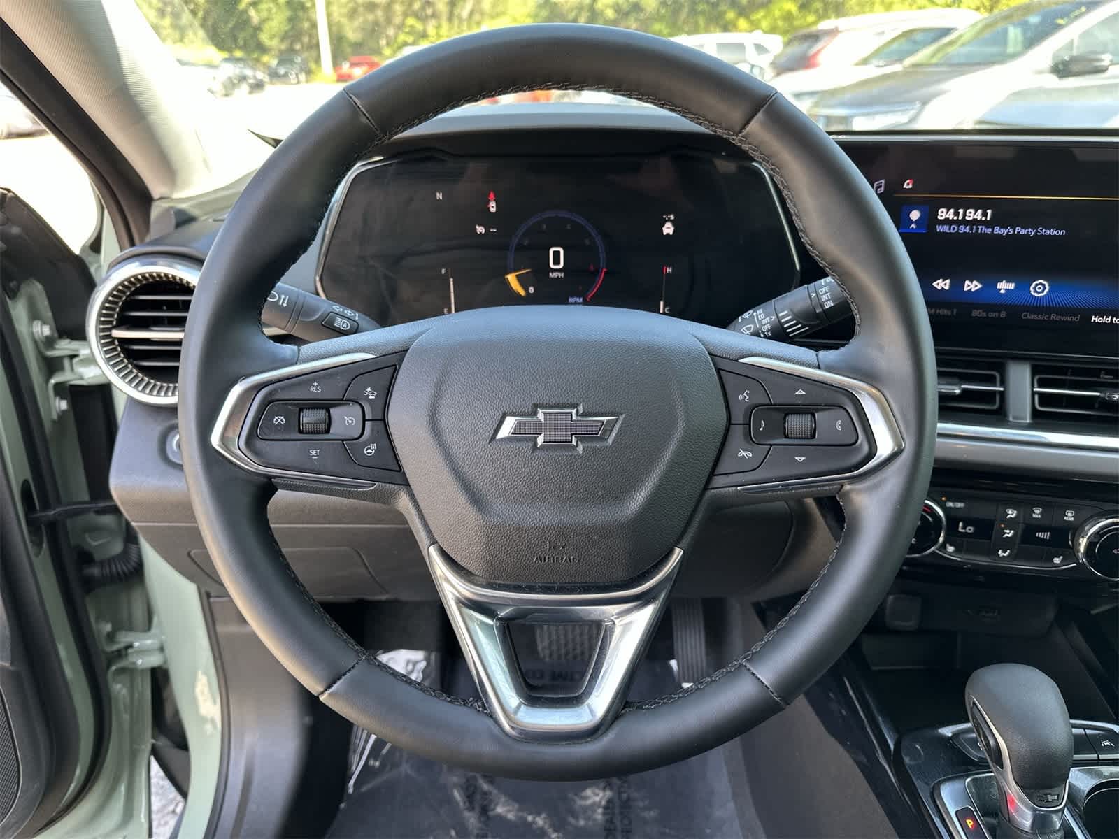 Thumbnail: 2025 Chevrolet Trax - 3