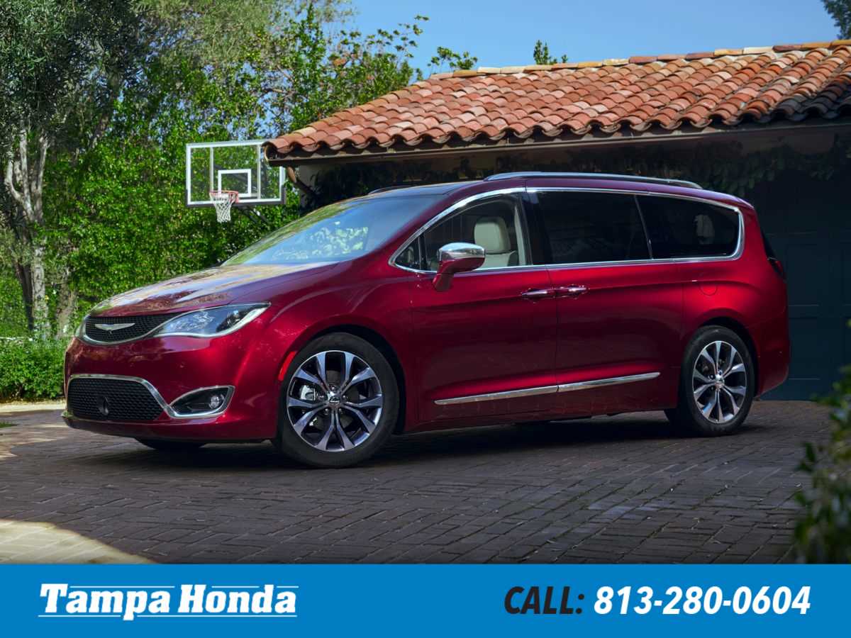 2017 Chrysler Pacifica  -
                  Tampa, FL