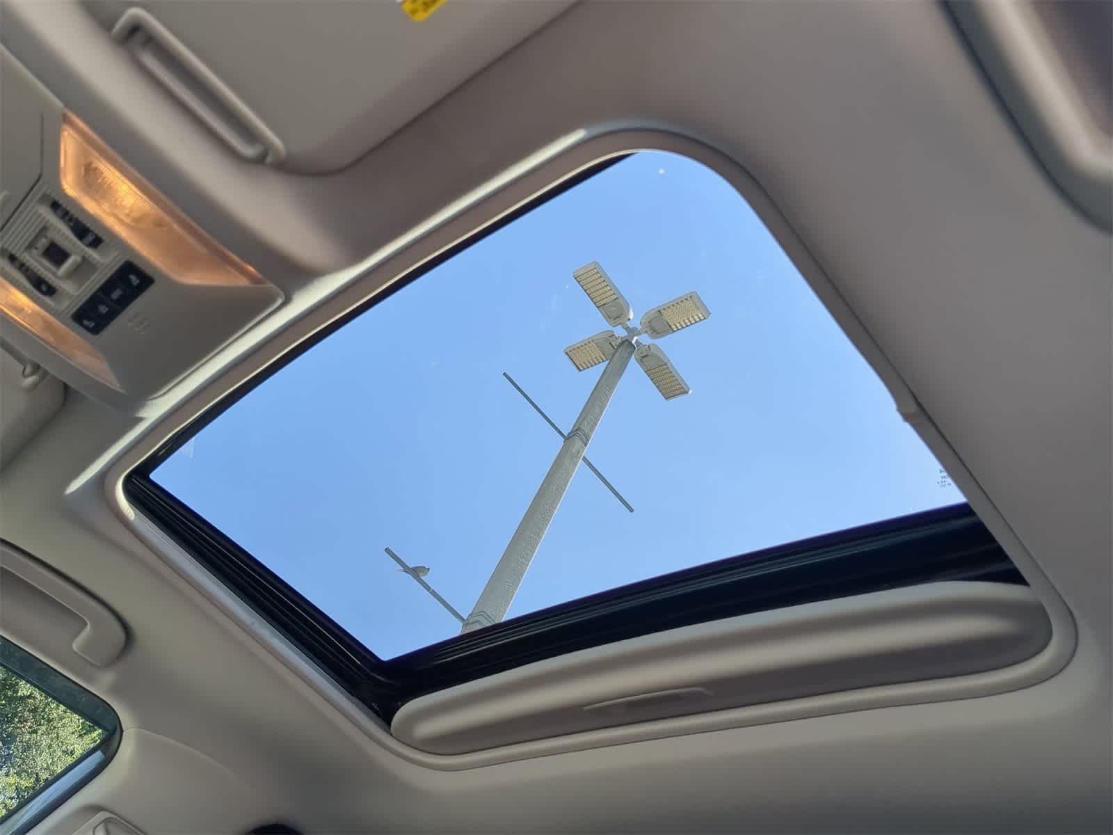 Thumbnail: 2021 Toyota RAV4 - 20
