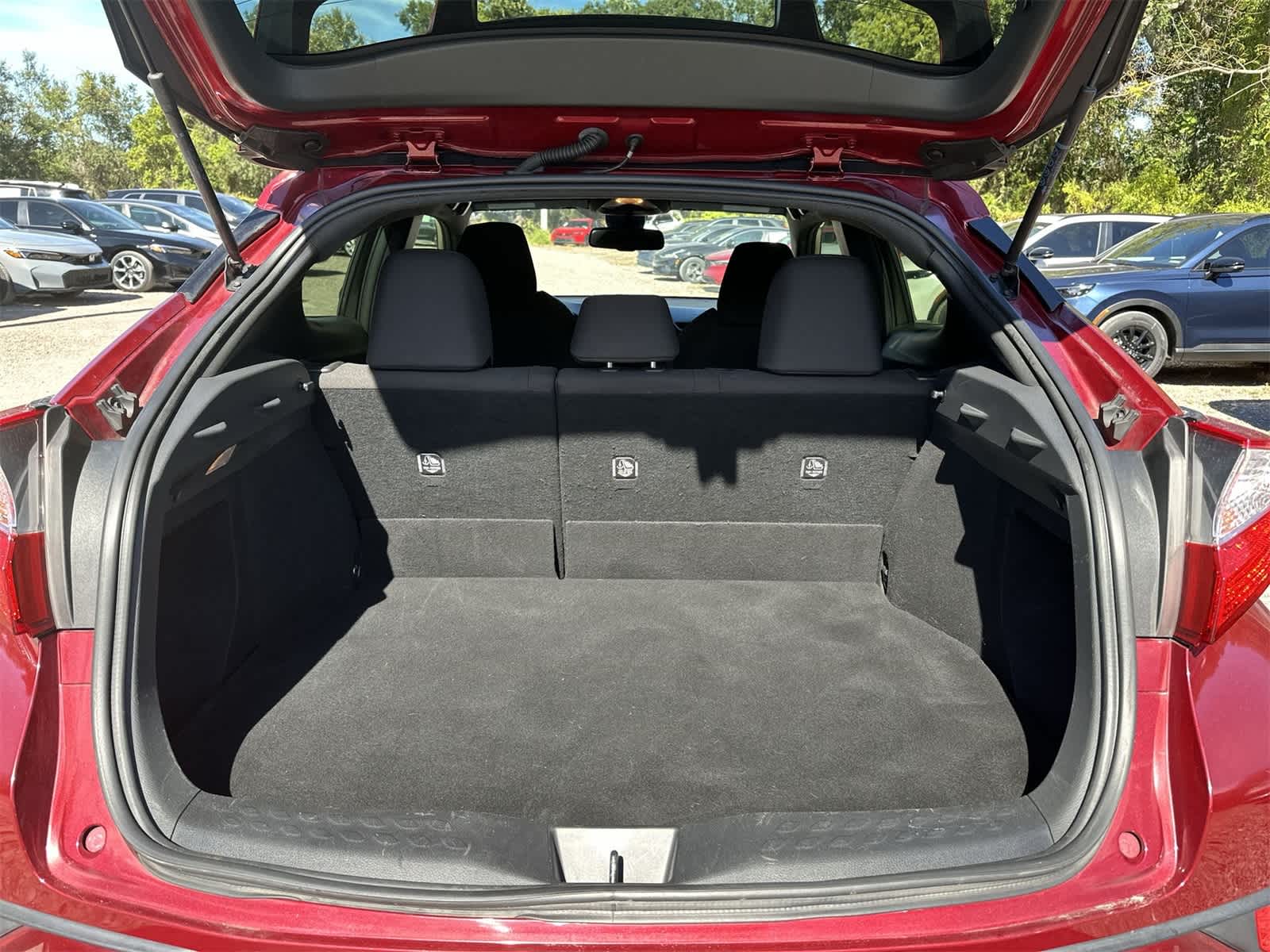 Thumbnail: 2018 Toyota C-HR - 13