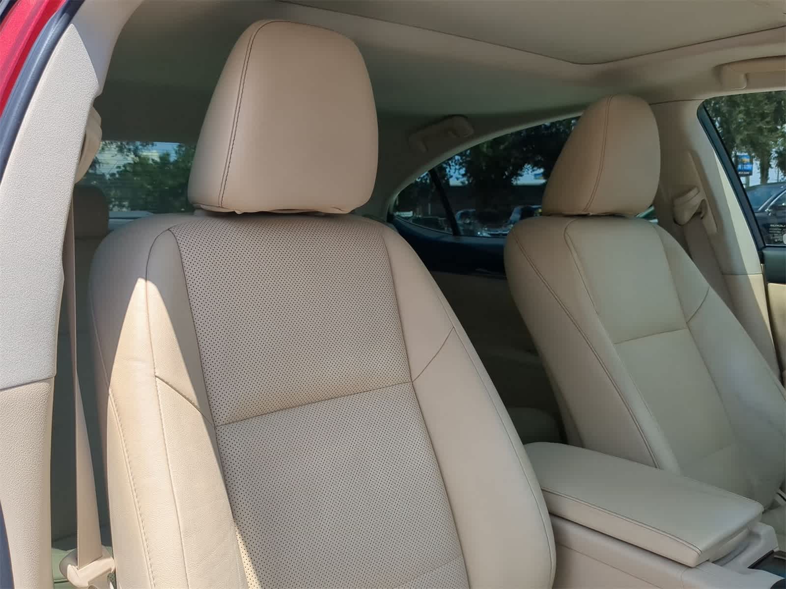Thumbnail: 2015 Lexus ES - 7