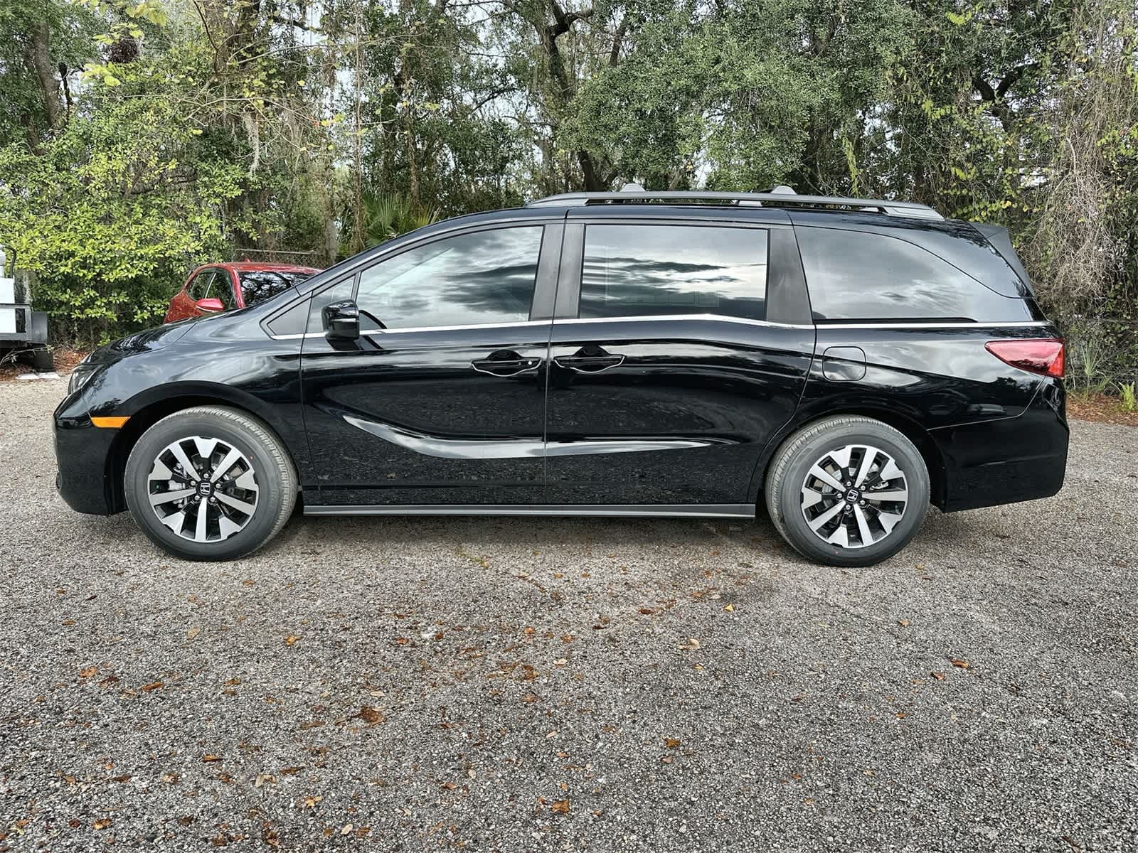 Thumbnail: 2026 Honda Odyssey - 3