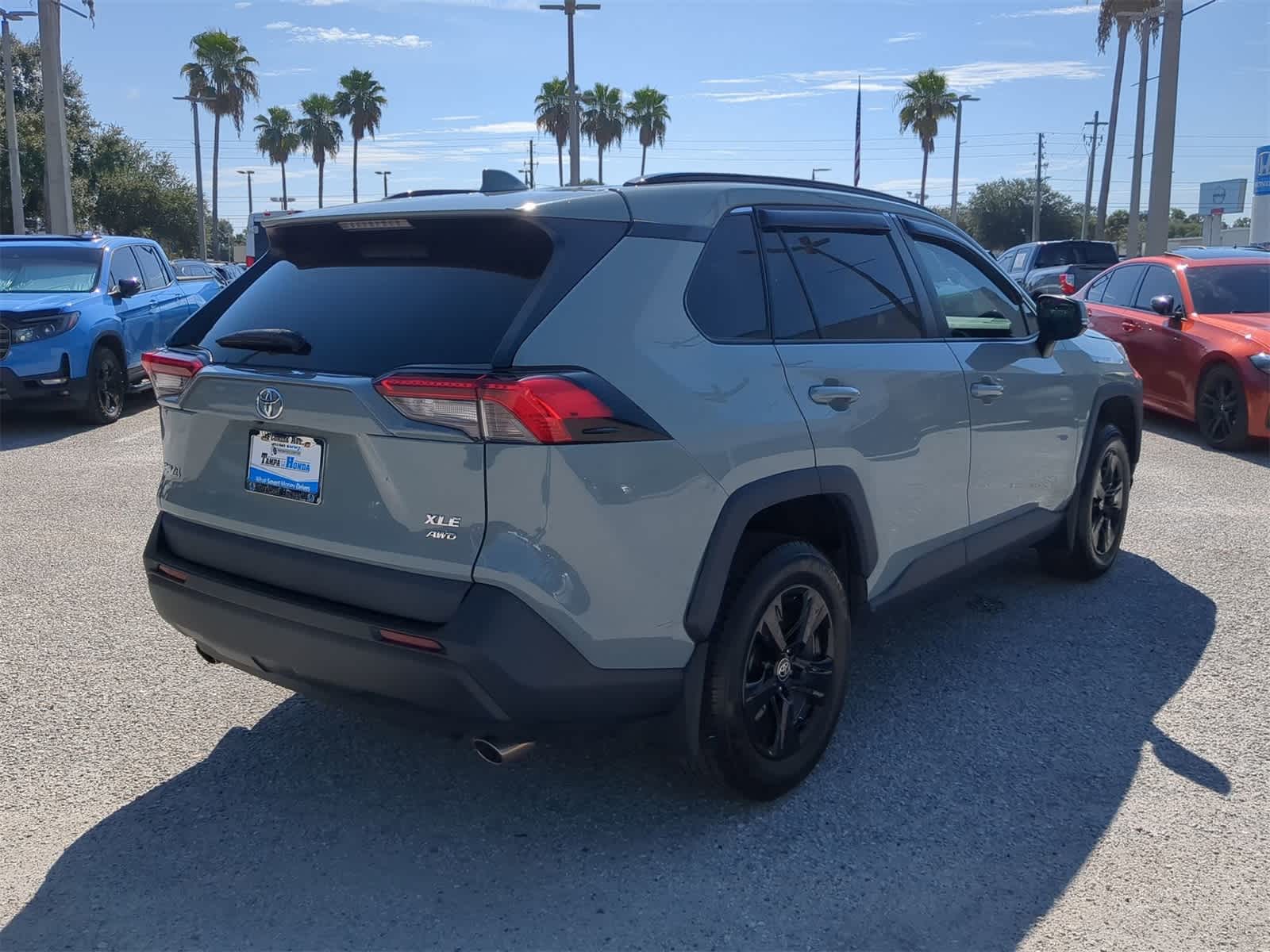 Thumbnail: 2021 Toyota RAV4 - 7