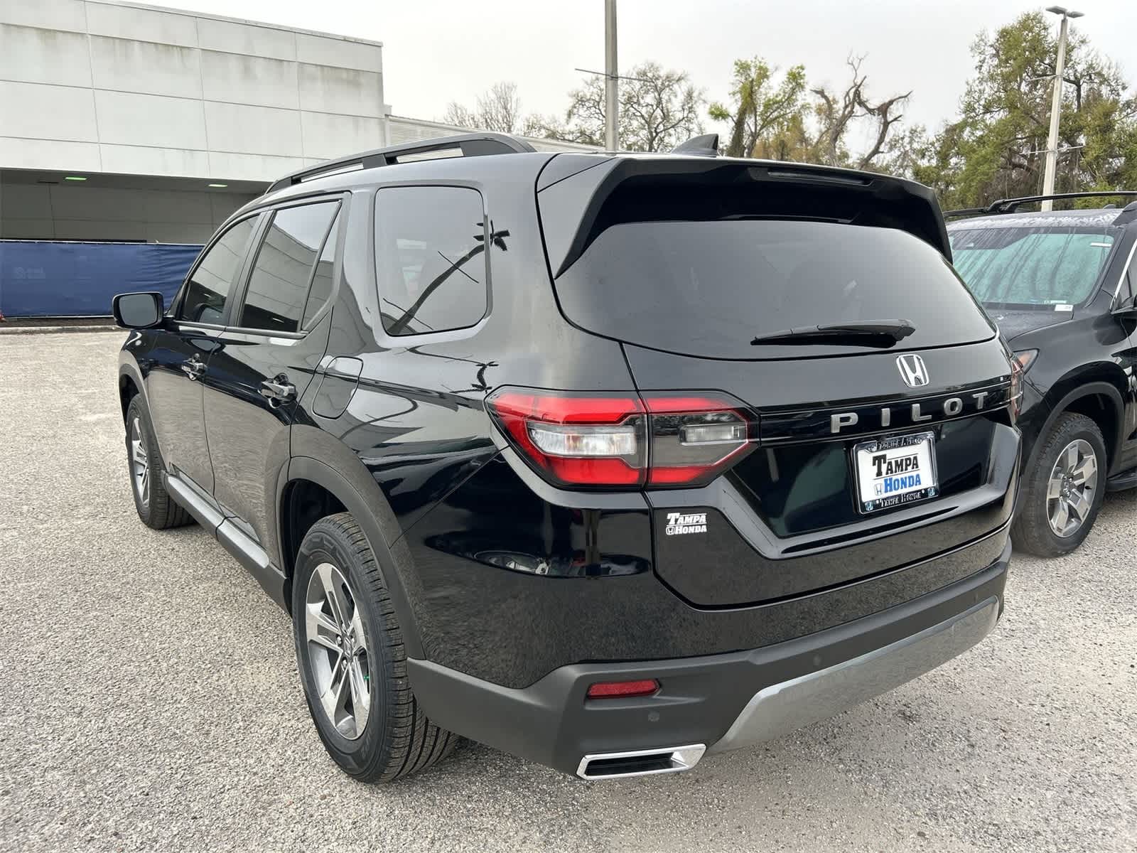 Thumbnail: 2026 Honda Pilot - 7