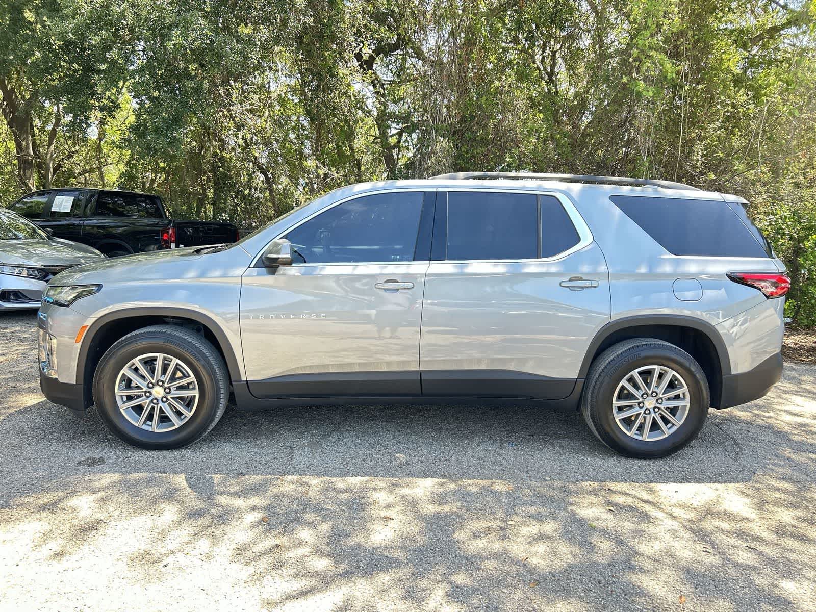 Thumbnail: 2023 Chevrolet Traverse - 4