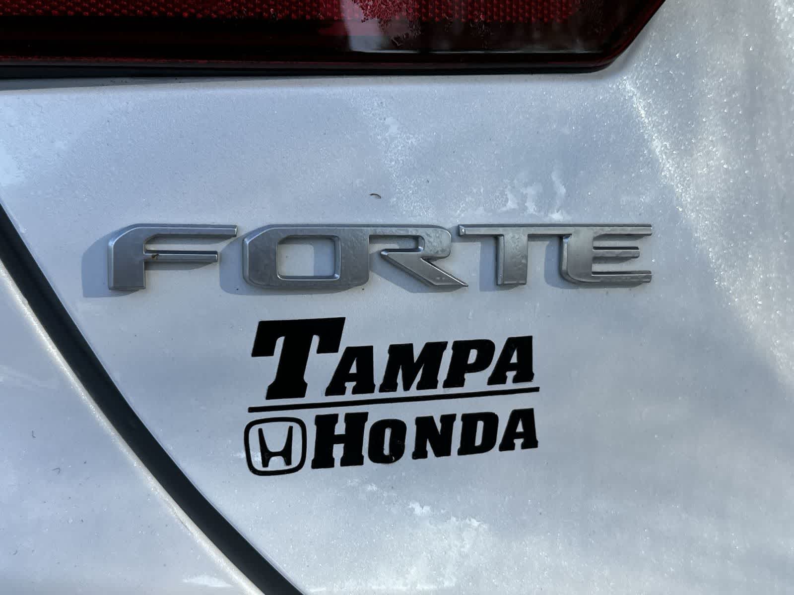 Thumbnail: 2023 Kia Forte - 8