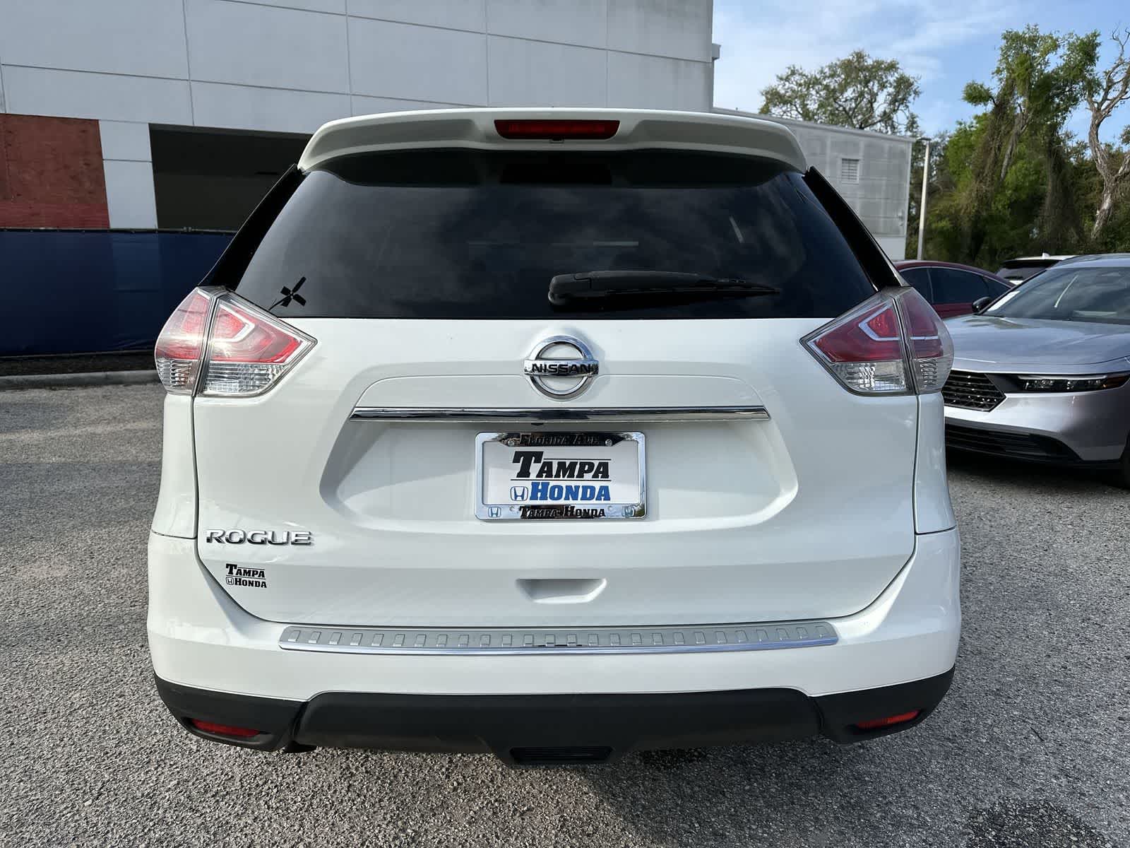 Thumbnail: 2016 Nissan Rogue - 7