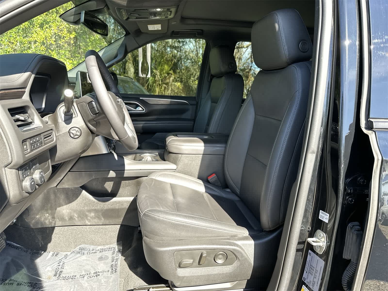 Thumbnail: 2022 Chevrolet Tahoe - 10