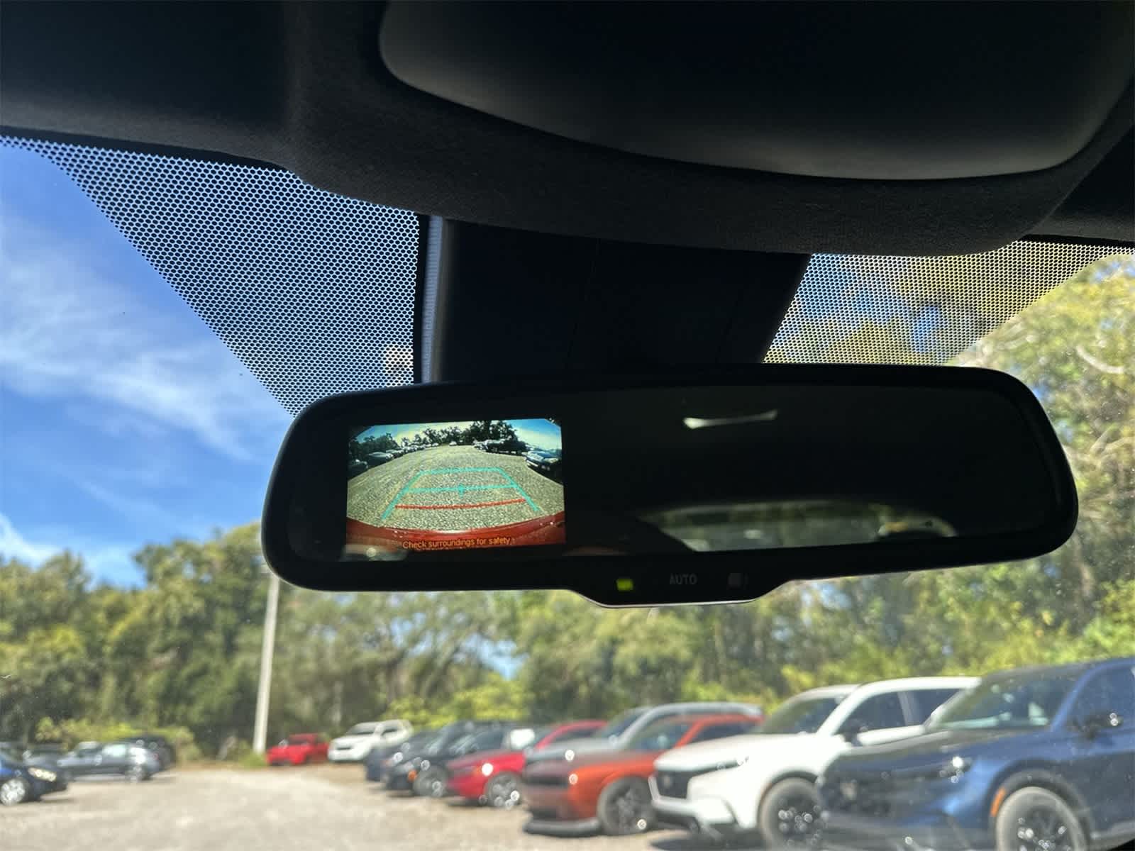 Thumbnail: 2018 Toyota C-HR - 17