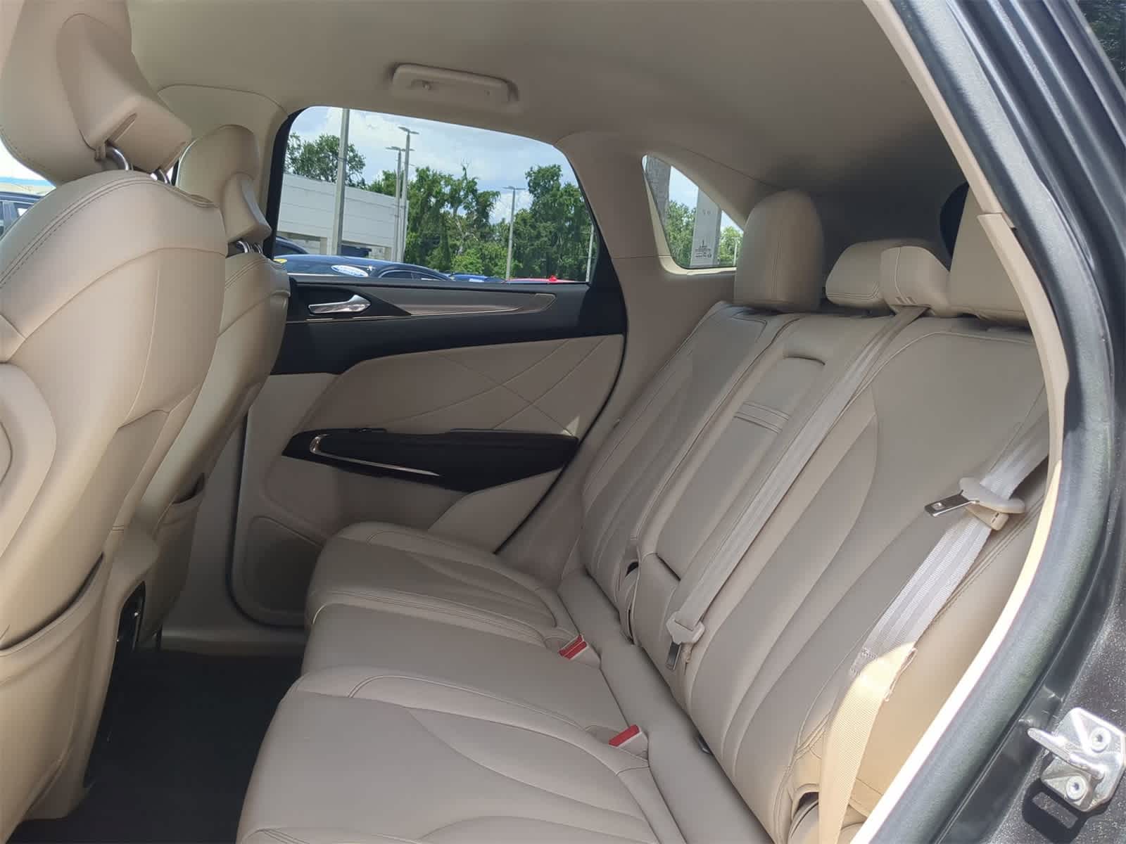 Thumbnail: 2019 Lincoln MKC - 13