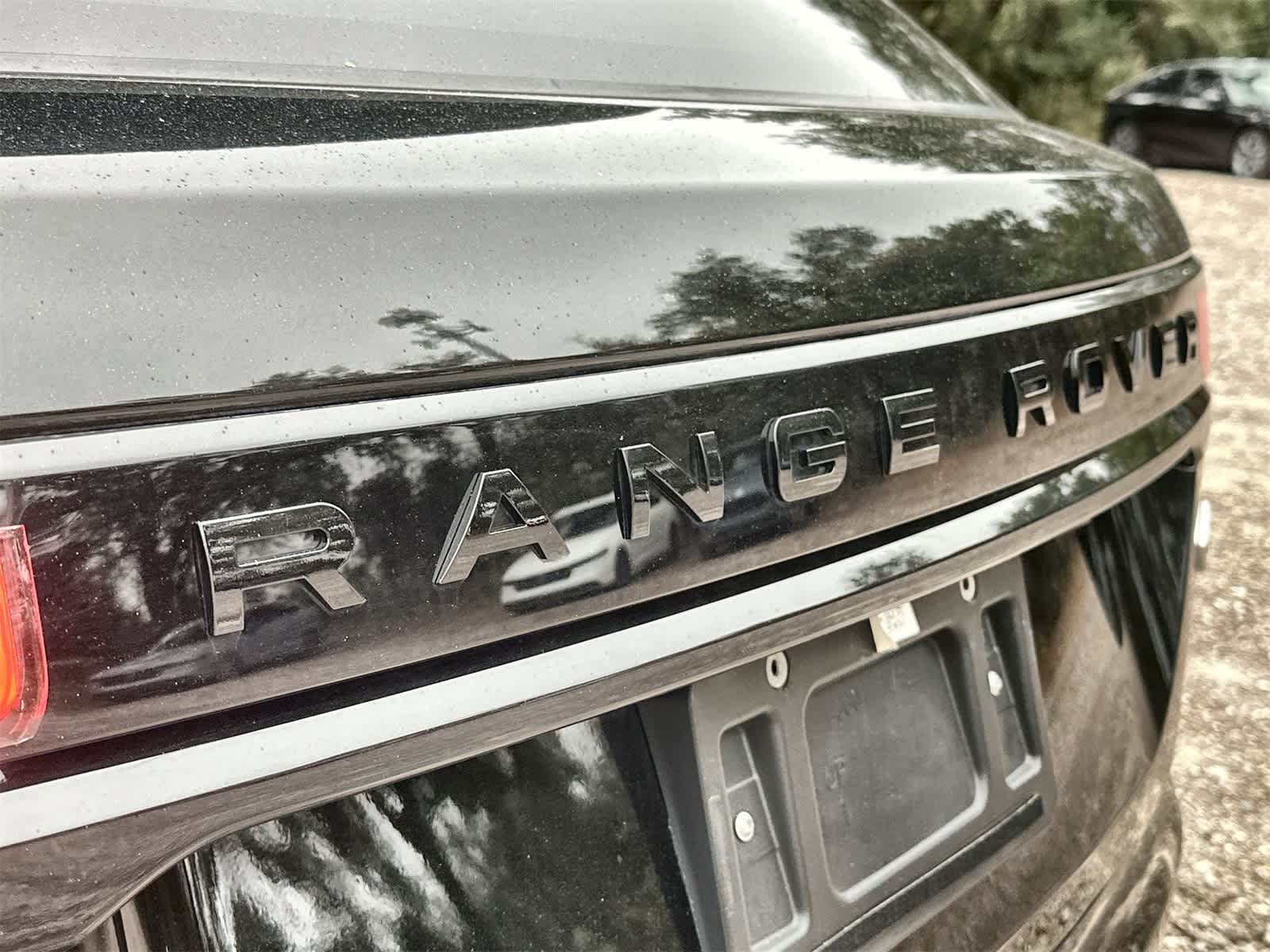 Thumbnail: 2023 Land Rover Range Rover Velar - 7