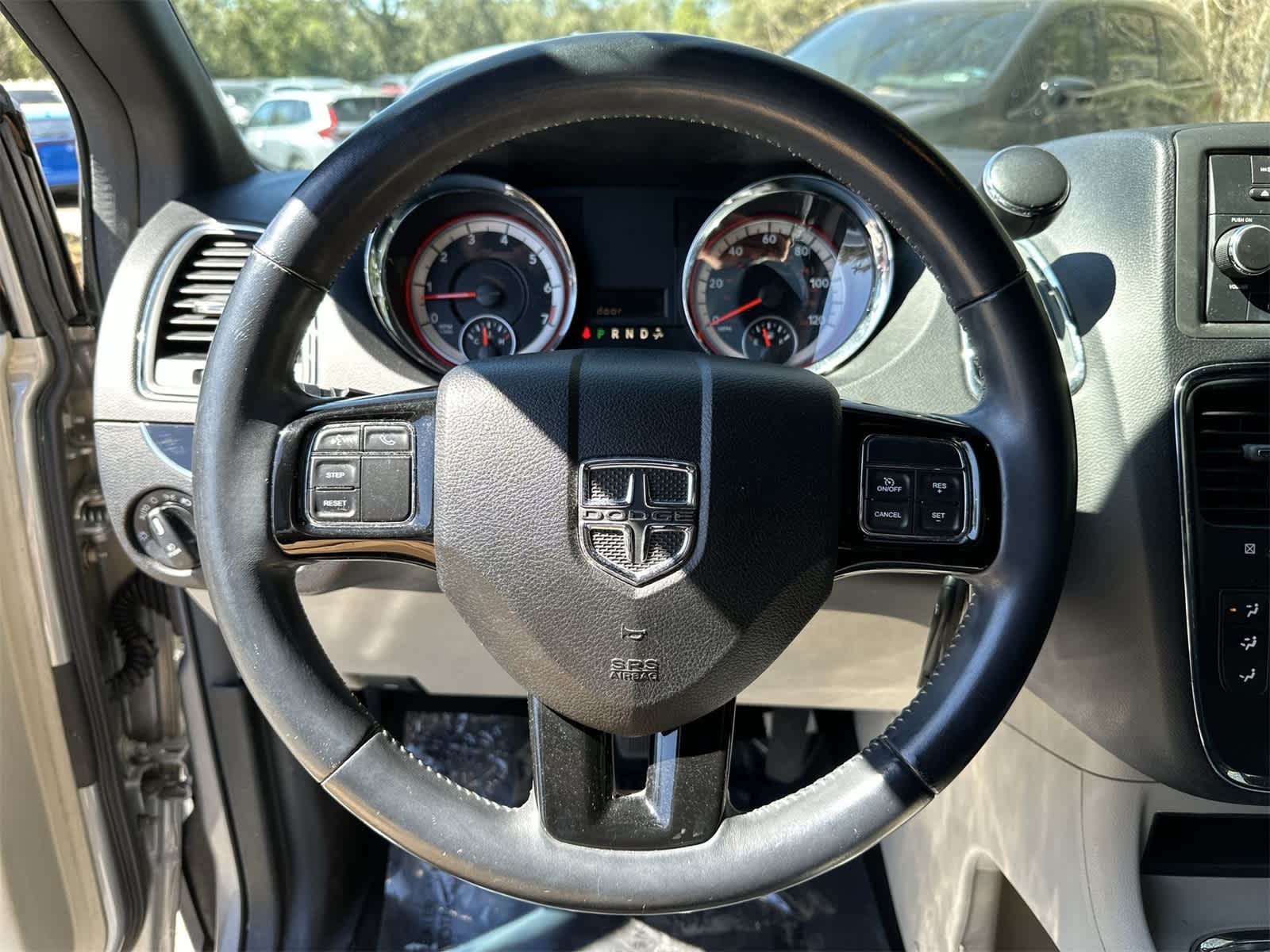 Thumbnail: 2017 Dodge Grand Caravan - 16