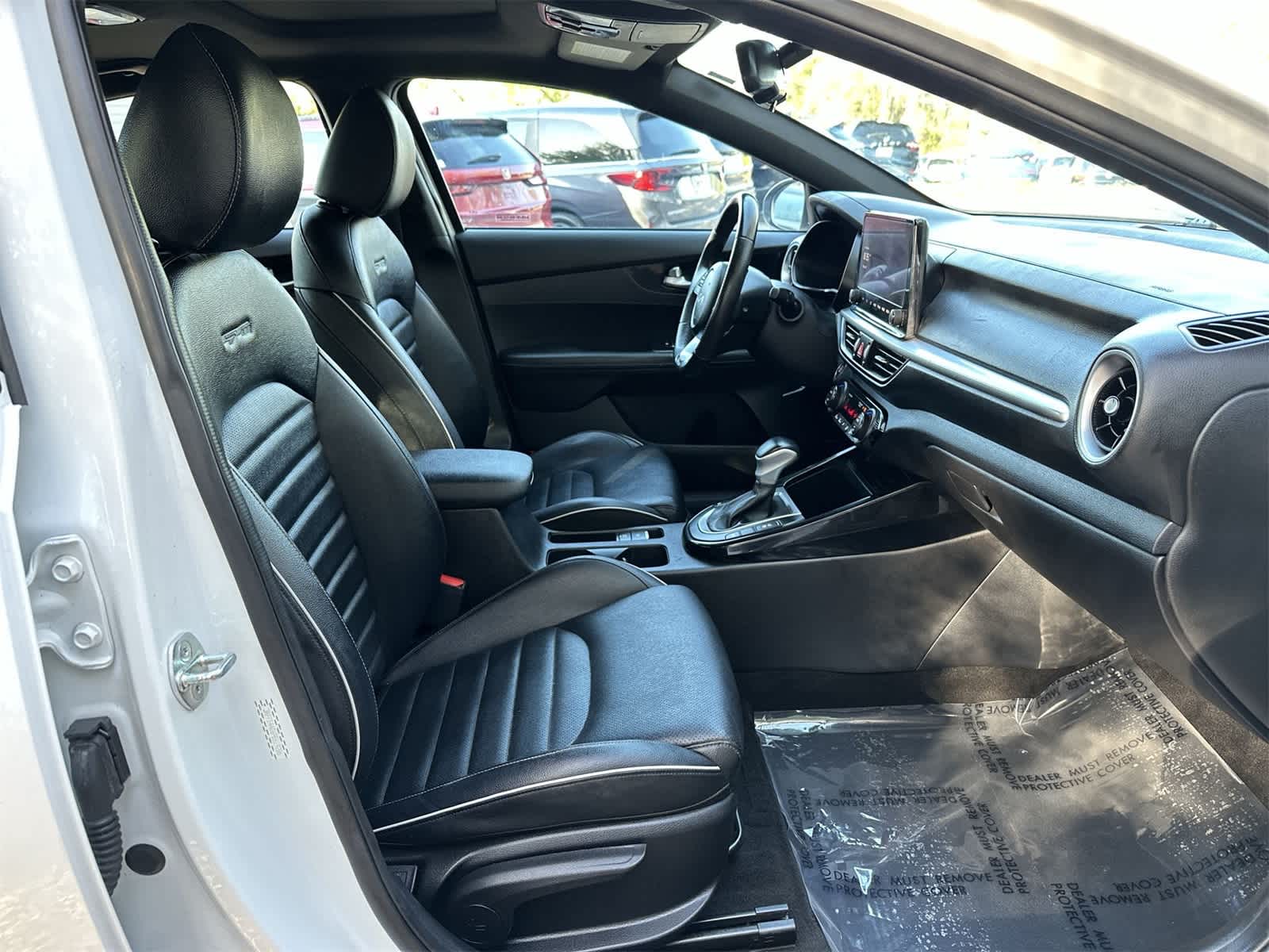 Thumbnail: 2023 Kia Forte - 14