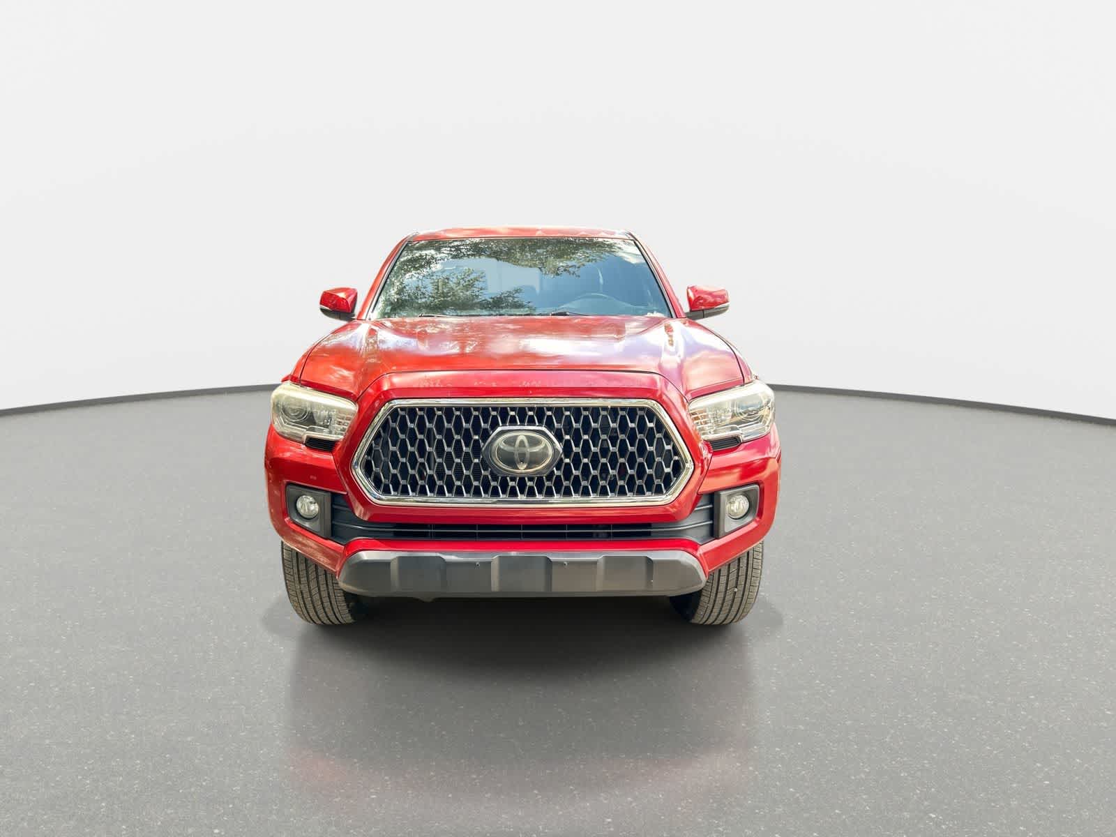 Thumbnail: 2018 Toyota Tacoma - 3
