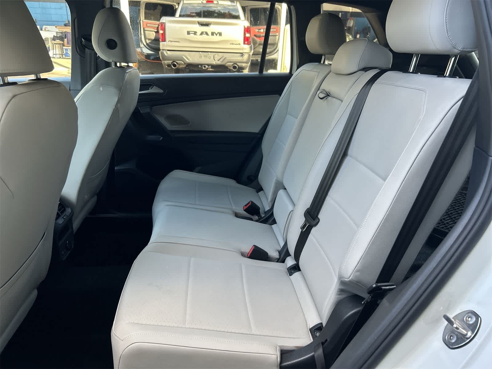 Thumbnail: 2021 Volkswagen Tiguan - 13