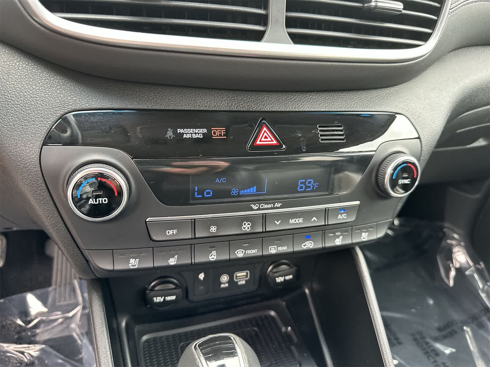 Thumbnail: 2019 Hyundai Tucson - 9